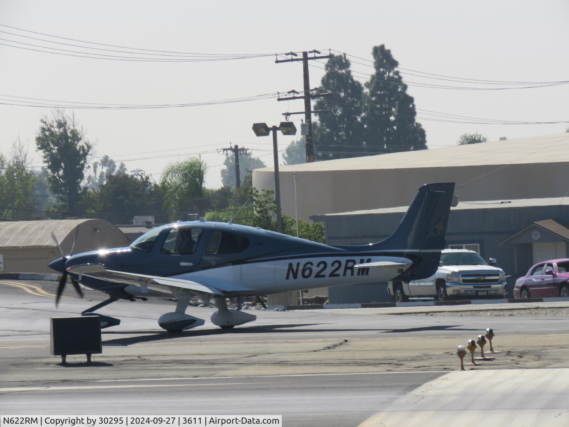 N622RM, 2024 Cirrus SR22T C/N 9797, Taxiing