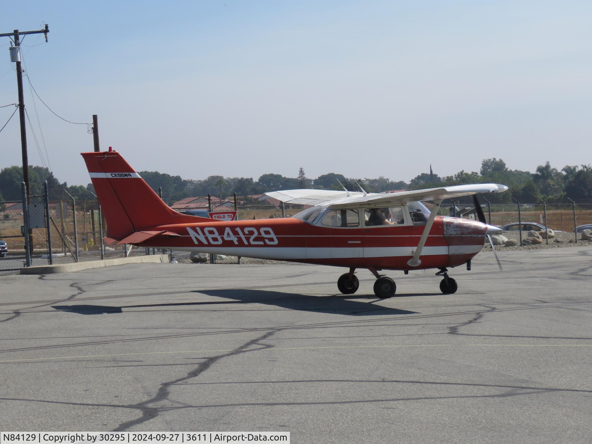 N84129, 1969 Cessna 172K Skyhawk C/N 17258344, Waiting to take off