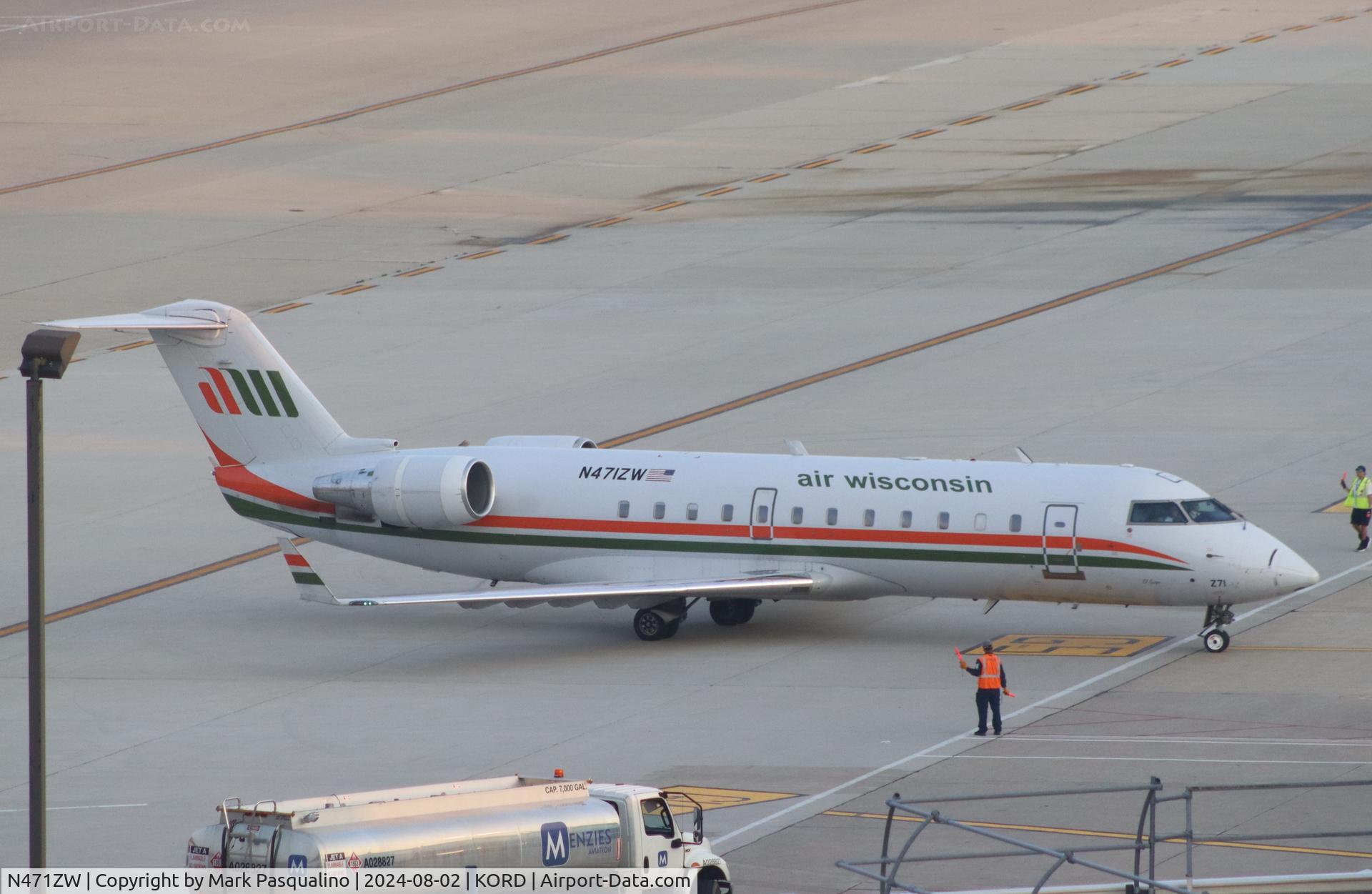 N471ZW, 2000 Bombardier CRJ-200ER (CL-600-2B19) C/N 7457, CL-600-2B19