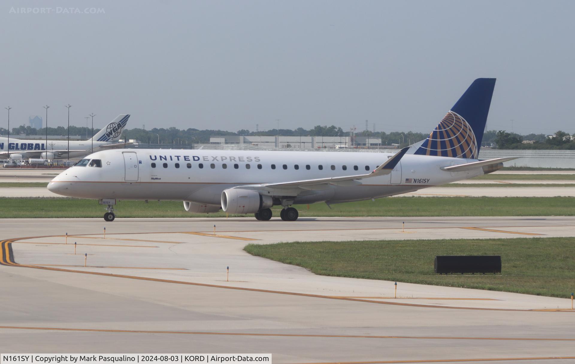 N161SY, 2016 Embraer 175LR (ERJ-170-200LR) C/N 17000569, ERJ-170-200LR