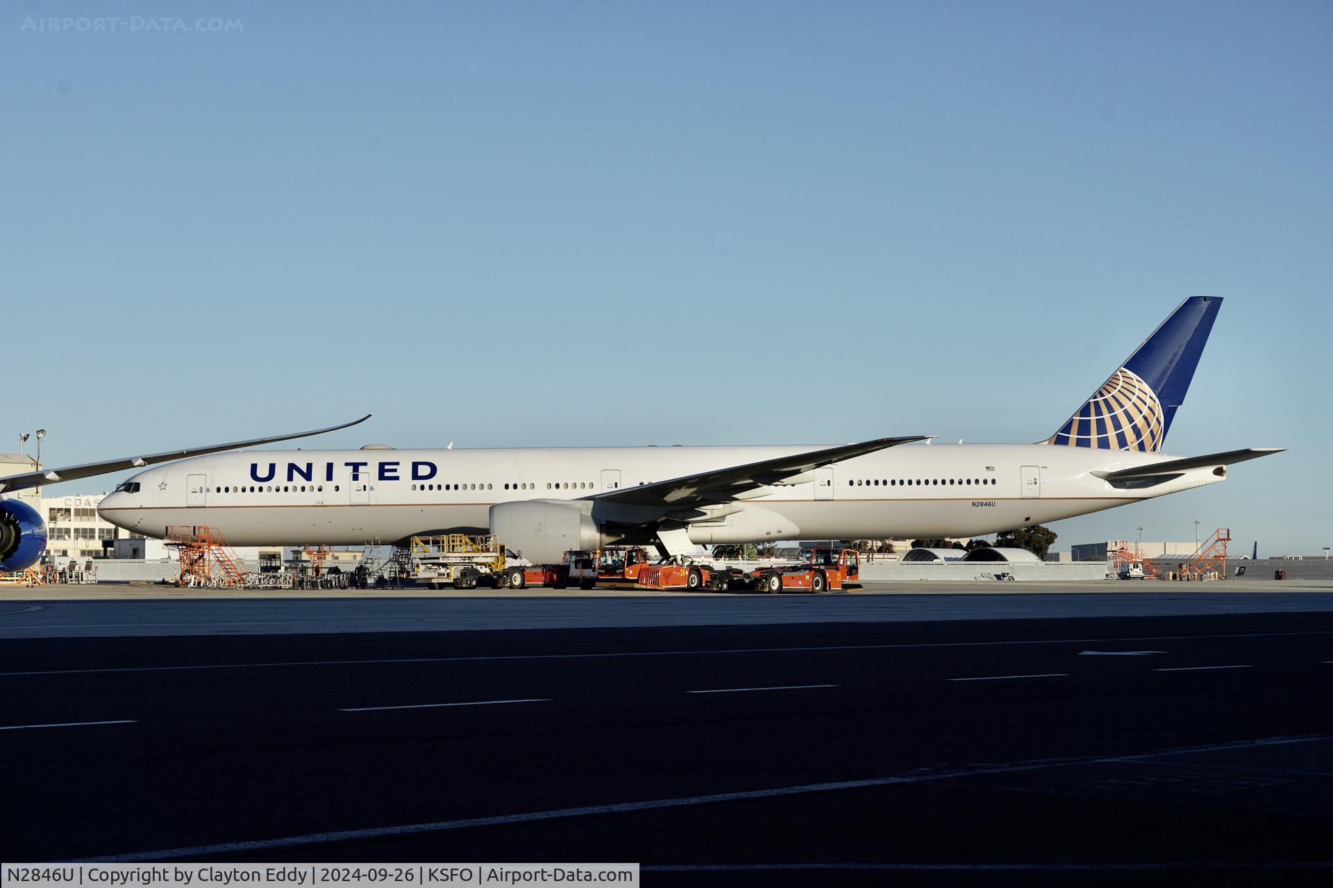 N2846U, 2018 Boeing 777-300/ER C/N 64990, SFO 2024.