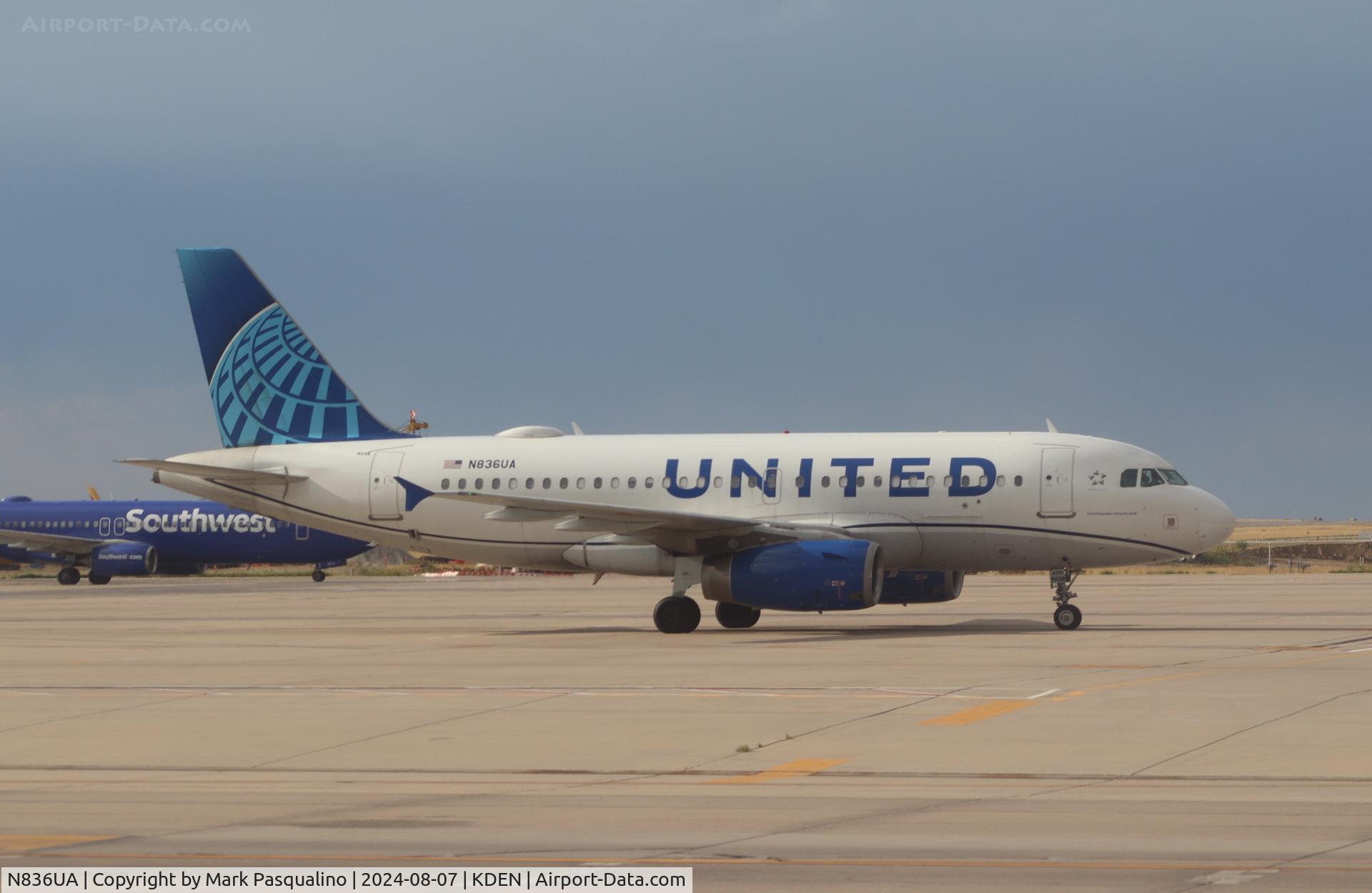 N836UA, 2001 Airbus A319-131 C/N 1460, Airbus A319-131