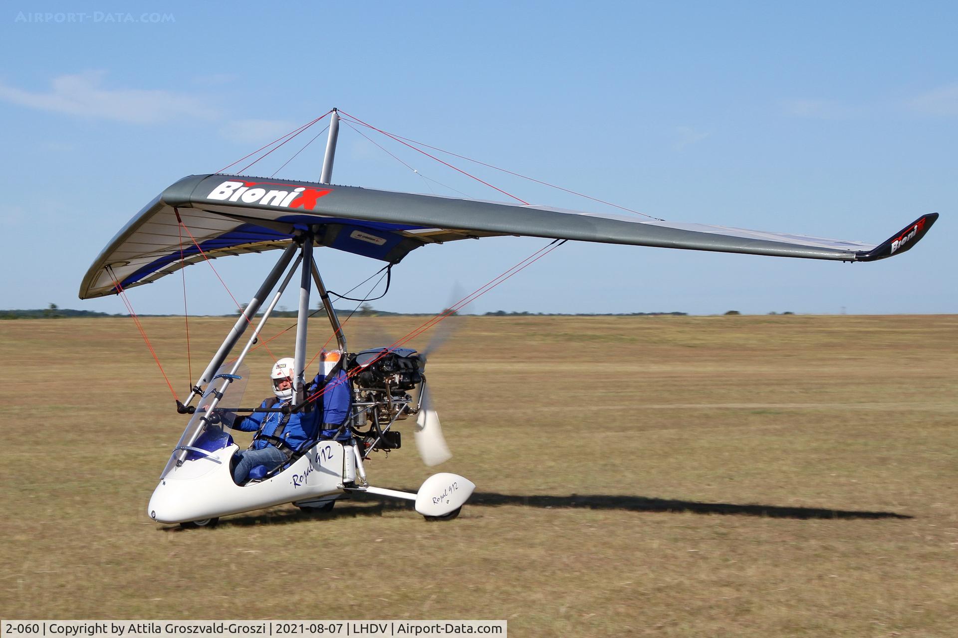 2-060, Drachen Studios Kecur Royal 912 / Air Création BioniX, LHDV - Dunaújváros-Kisapostag Airport, Hungary