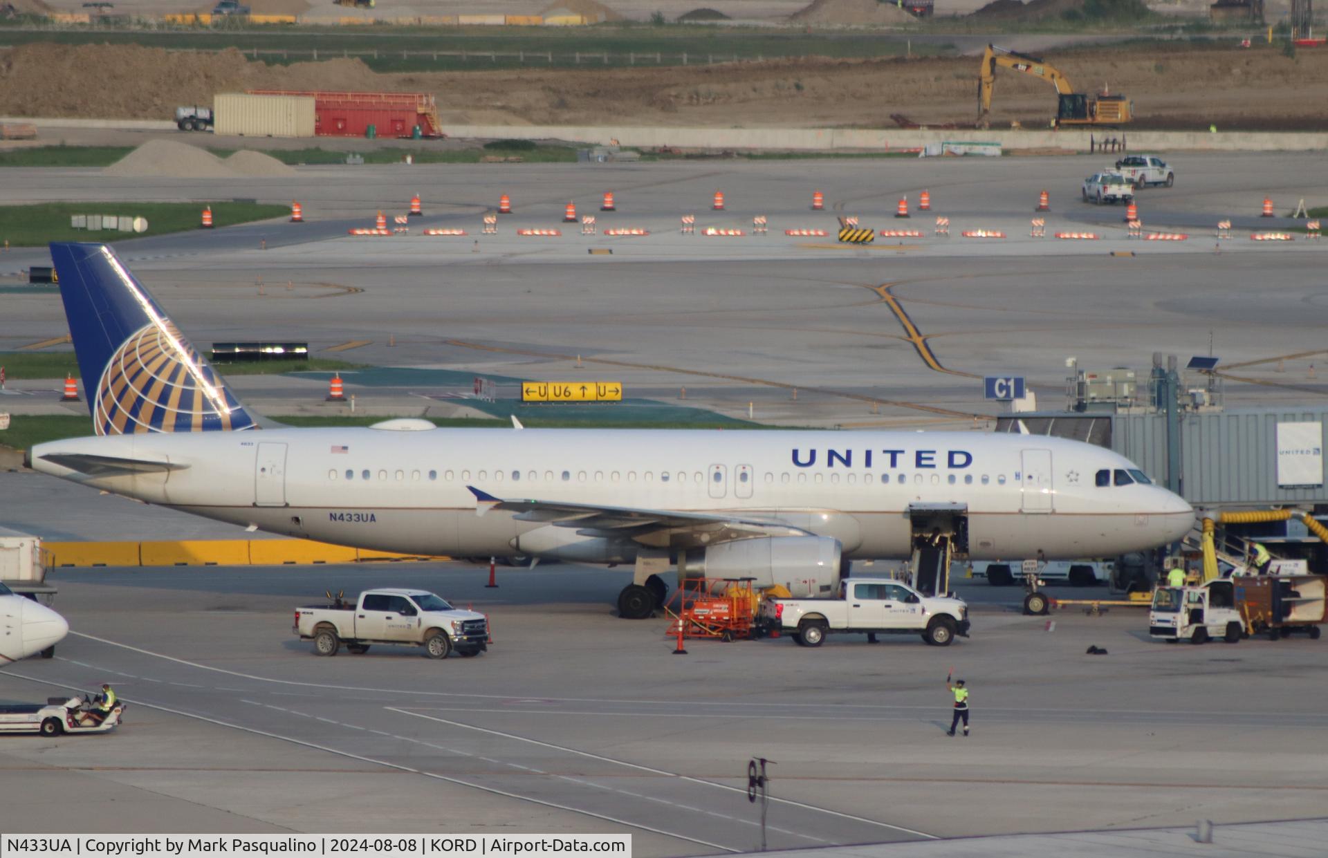 N433UA, 1996 Airbus A320-232 C/N 589, Airbus A320-232