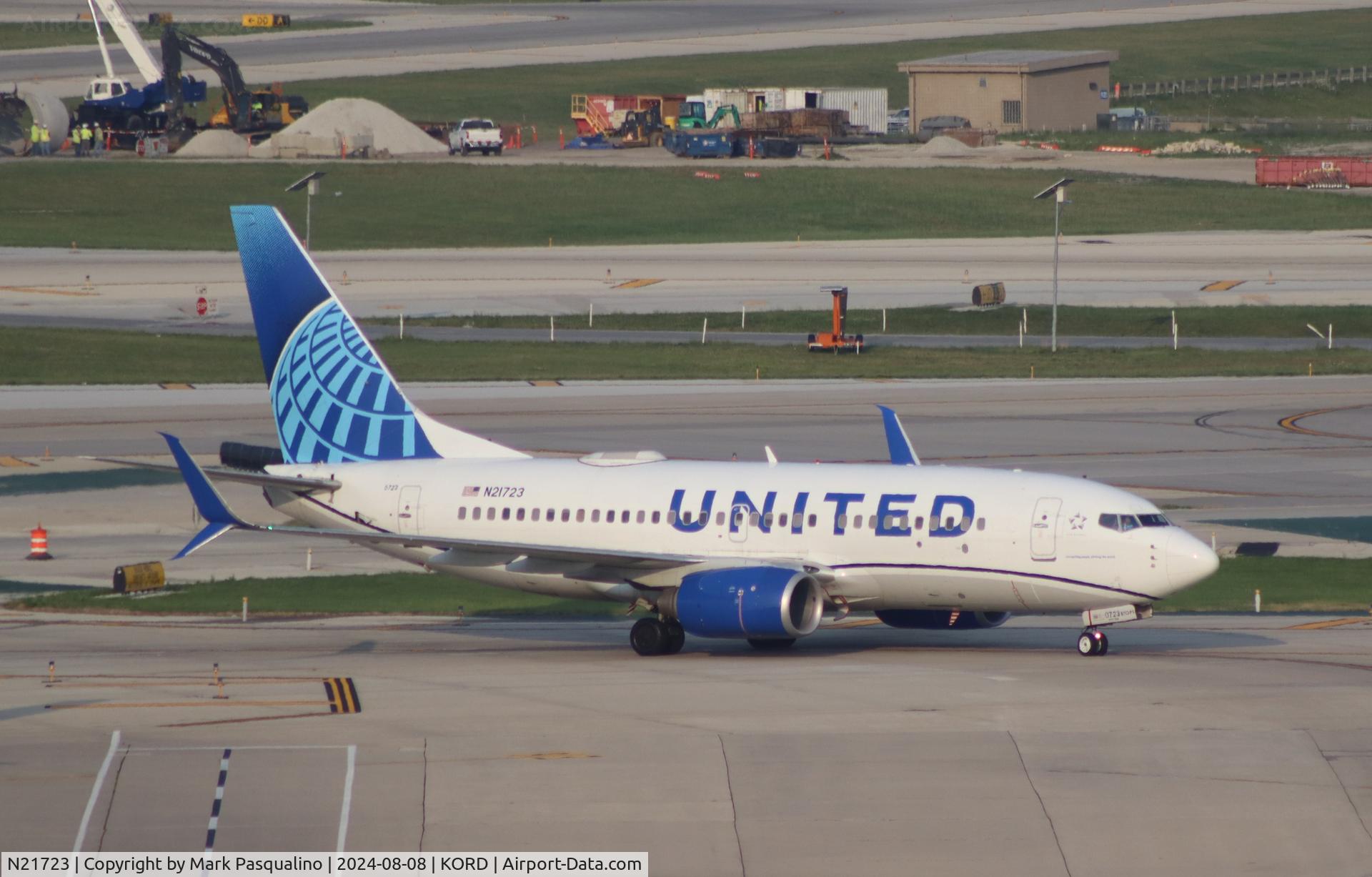 N21723, 1999 Boeing 737-724 C/N 28790, Boeing 737-724