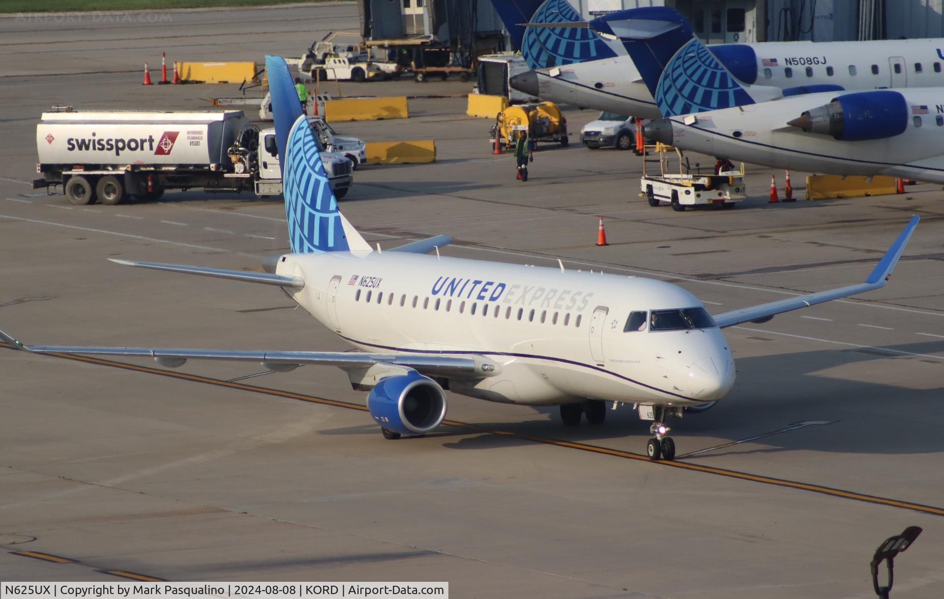 N625UX, 2019 Embraer ERJ-175LL (ERJ-170-200LL) C/N 17000835, ERJ-170-200LR