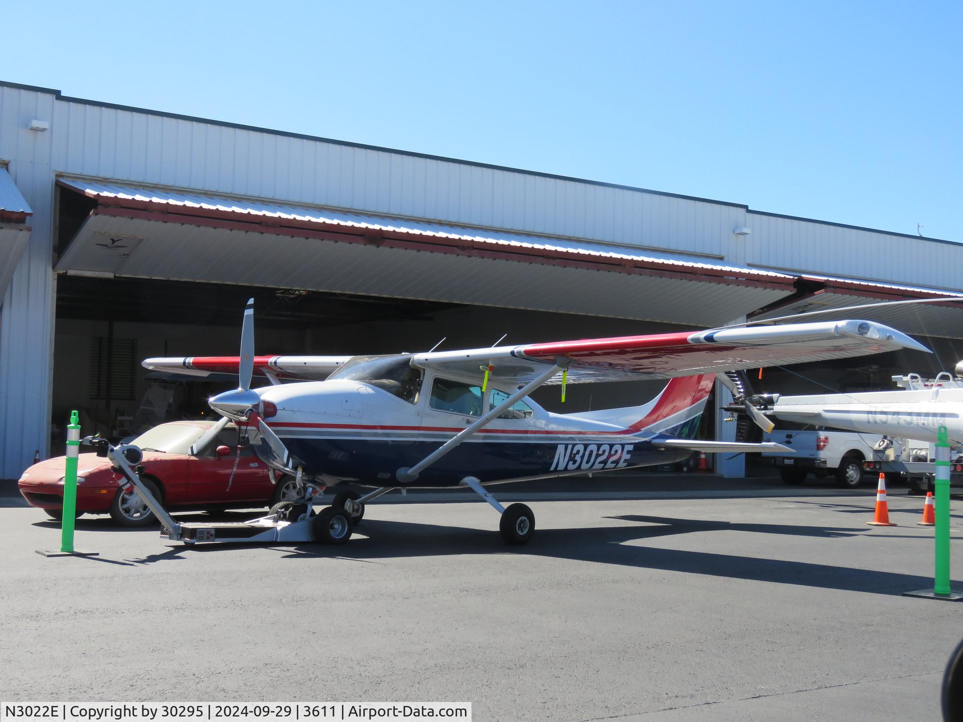 N3022E, 1982 Cessna 182R Skylane C/N 18268227, Parked