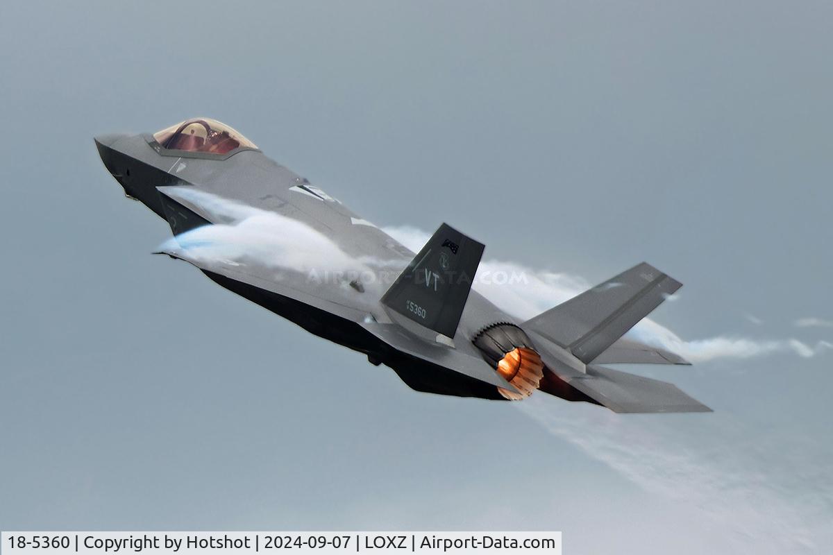 18-5360, Lockheed Martin F-35A Lightning II C/N AF-251, Pulling up sharply with considerable vapour