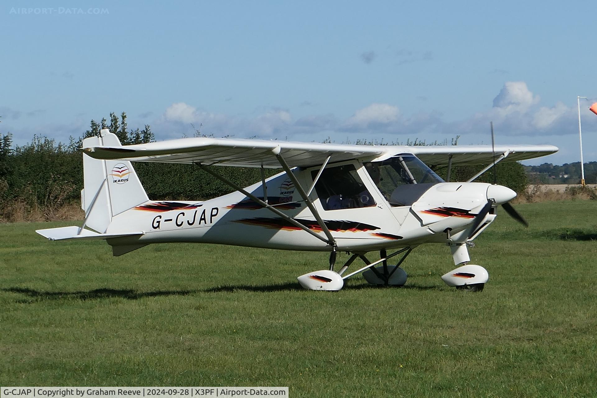 G-CJAP, 2010 Comco Ikarus C42 C/N 1003-7095, Just landed at Priory Farm.
