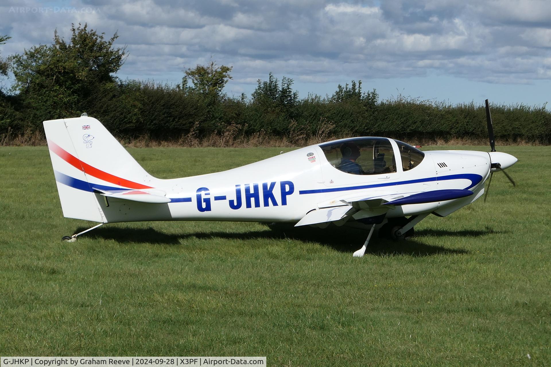 G-JHKP, 2003 Europa XS Monowheel C/N PFA 247-13828, Just landed at Priory Farm.