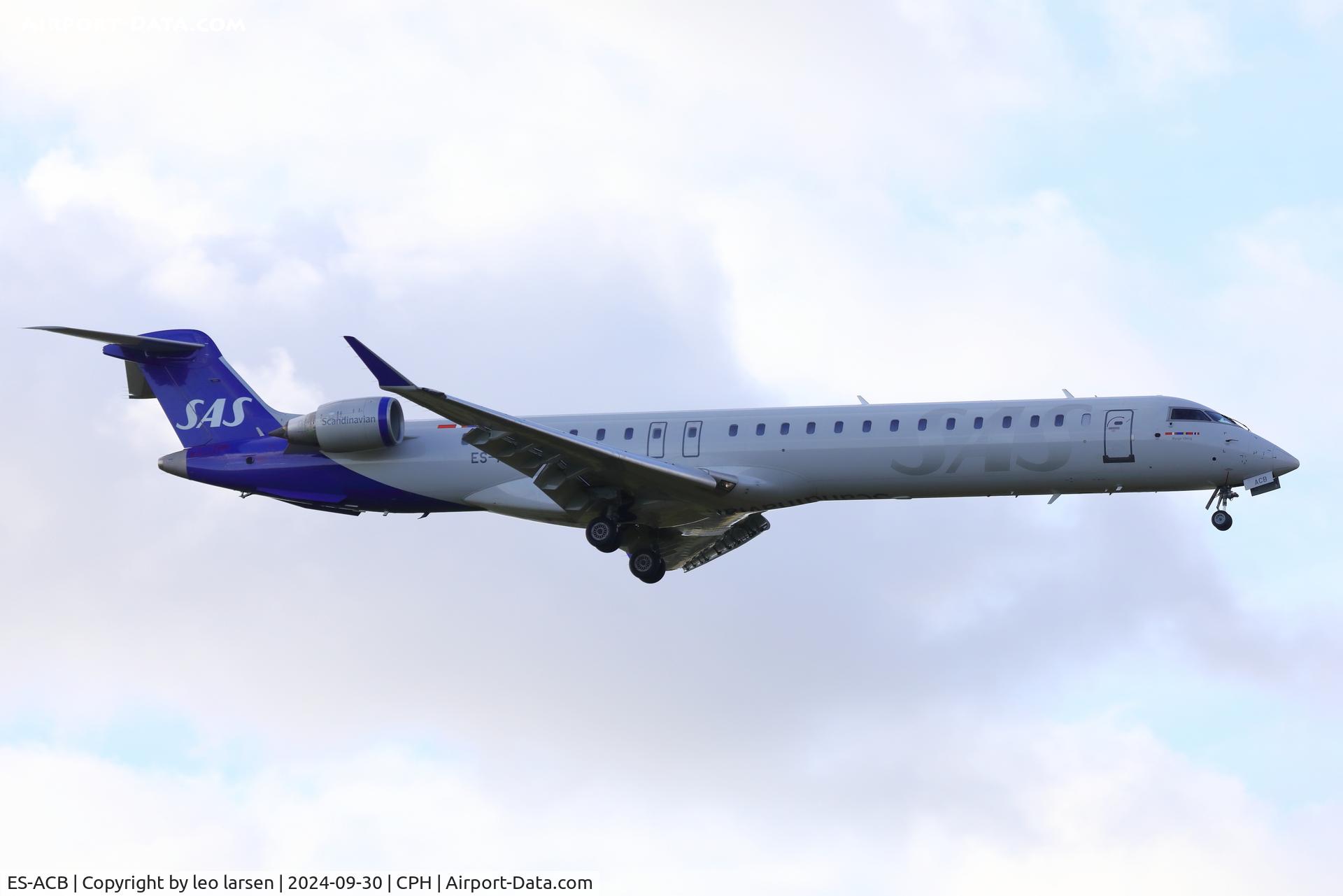 ES-ACB, 2010 Bombardier CRJ-900ER (CL-600-2D24) C/N 15261, Copenhagen 30.9.2023.