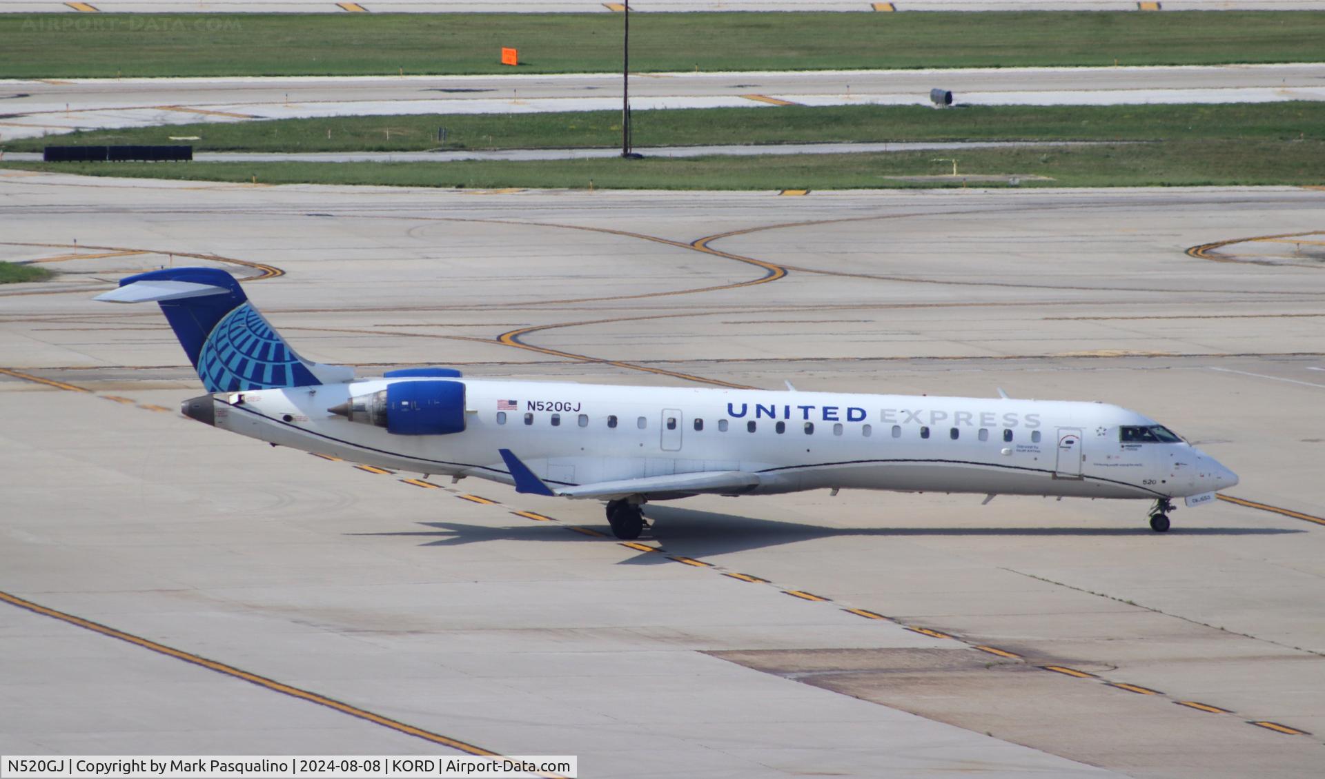N520GJ, 2002 Bombardier CRJ-701 (CL-600-2C10) Regional Jet C/N 10065, CL-600-2C10