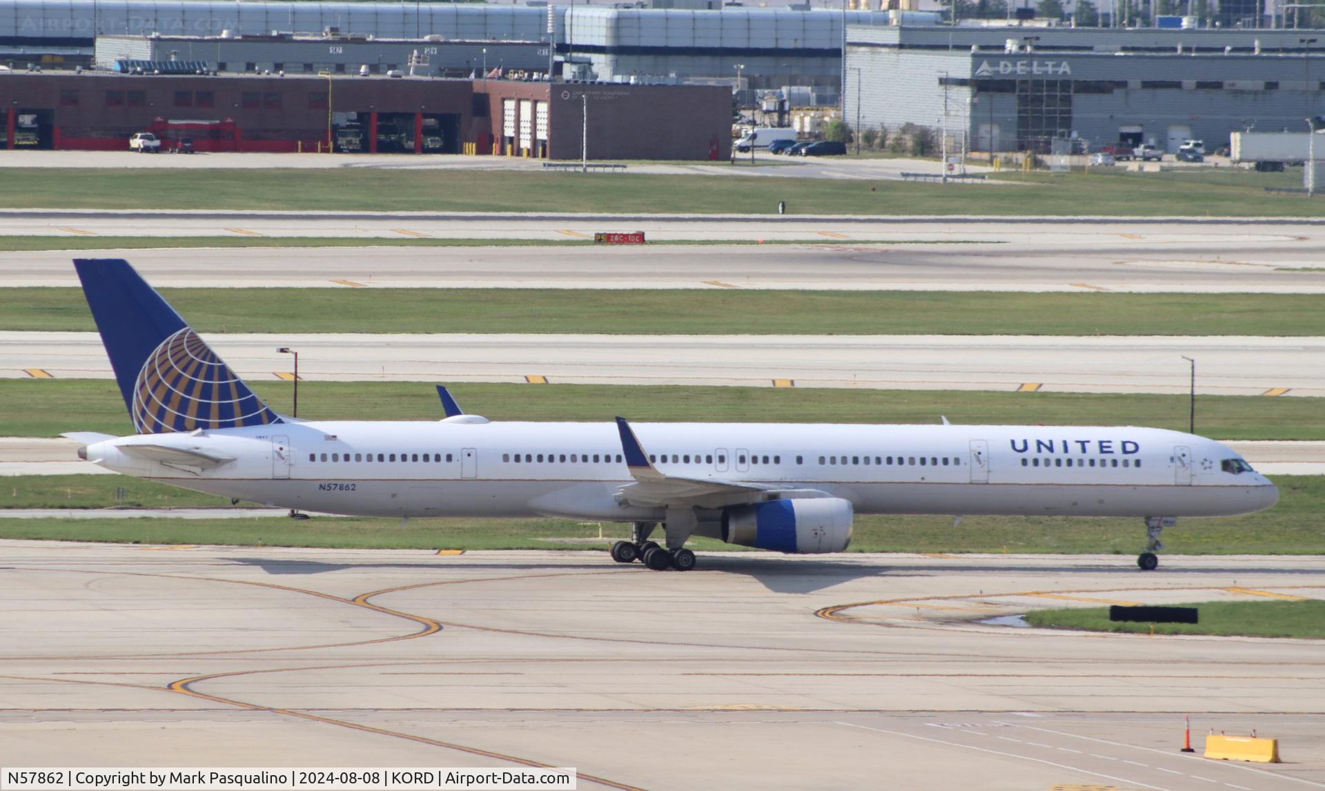 N57862, 2001 Boeing 757-33N C/N 32586, Boeing 757-33N
