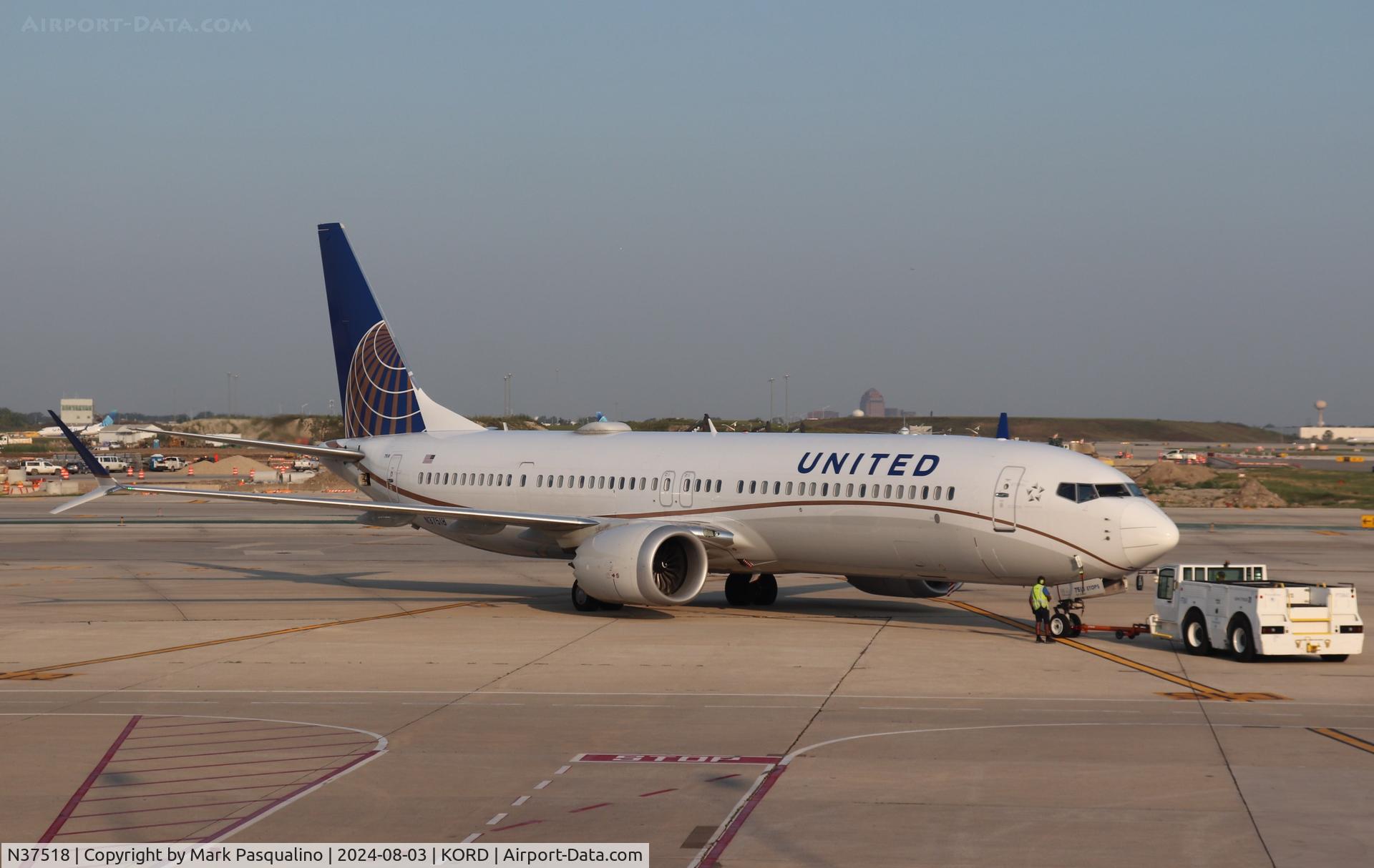 N37518, 2019 Boeing 737-9 MAX C/N 64495, Boeing 737-9 MAX