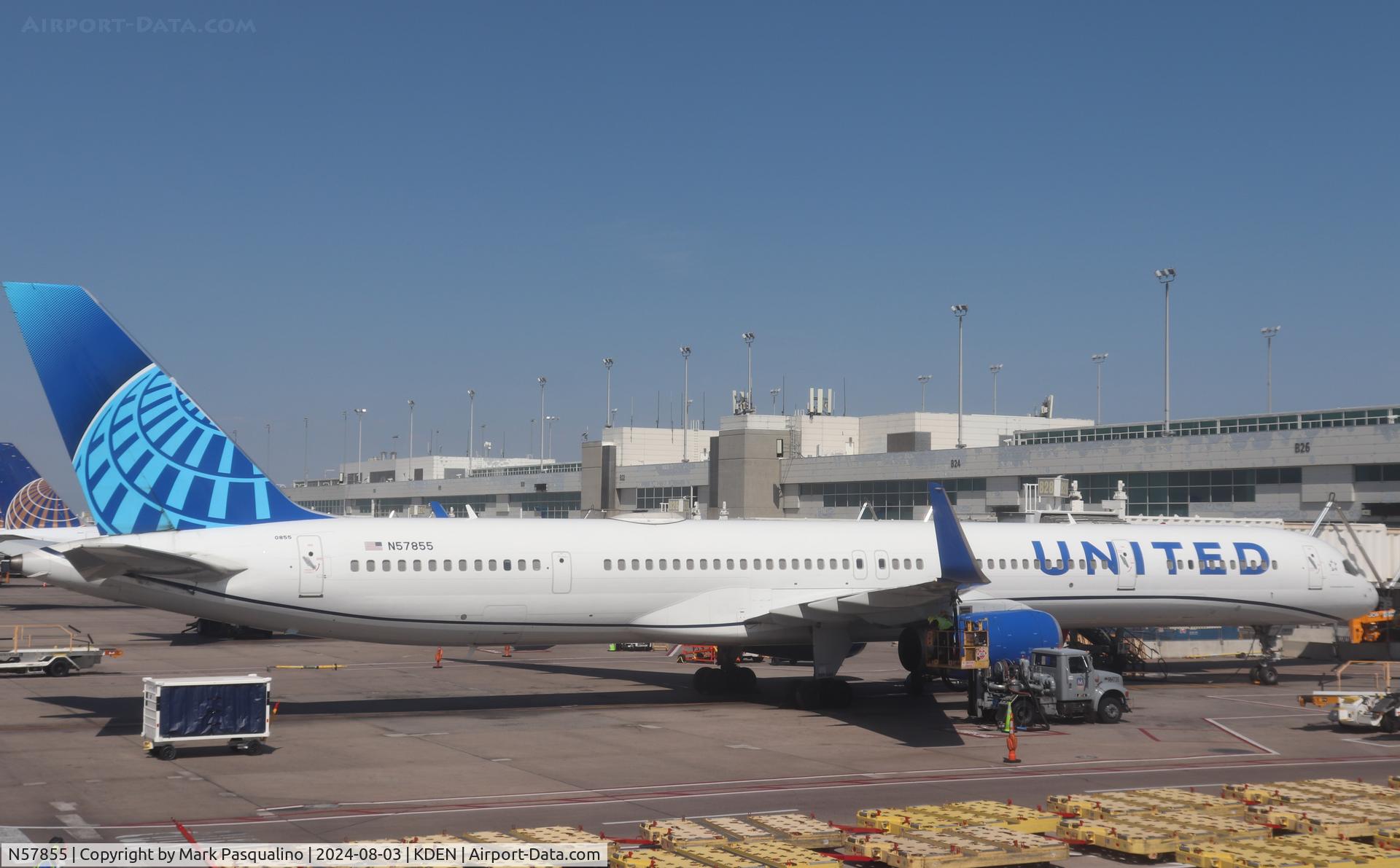 N57855, 2004 Boeing 757-324 C/N 32814, Boeing 757-424