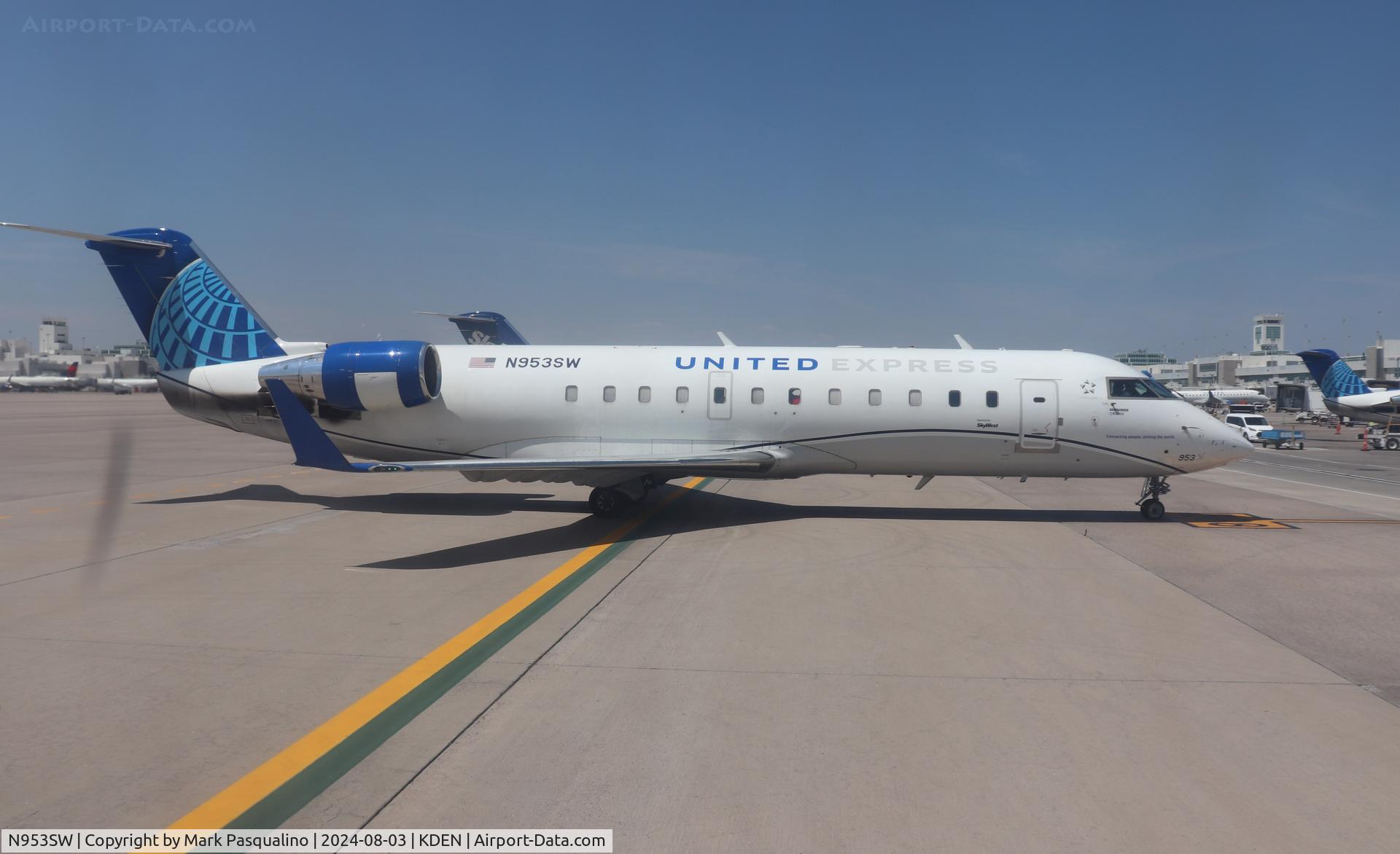 N953SW, 2003 Bombardier CRJ-200LR (CL-600-2B19) C/N 7813, CL-600-2B19