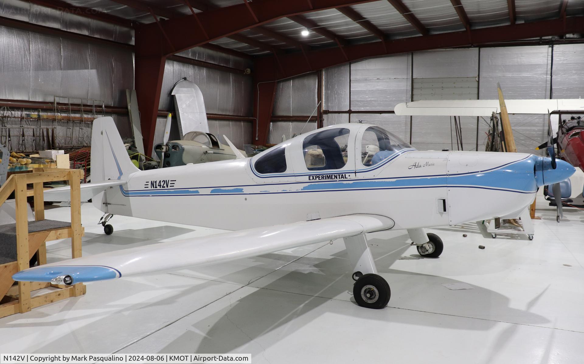 N142V, Piel Emeraude C/N 141, Piel Emeraude