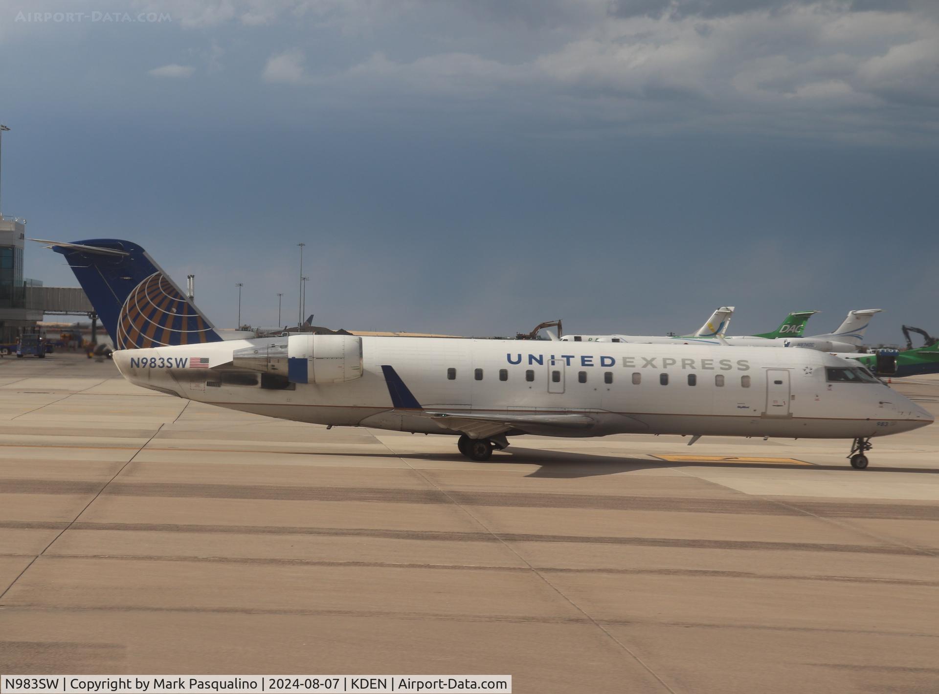 N983SW, 2004 Bombardier CRJ-200ER (CL-600-2B19) C/N 7961, CL-600-2B19