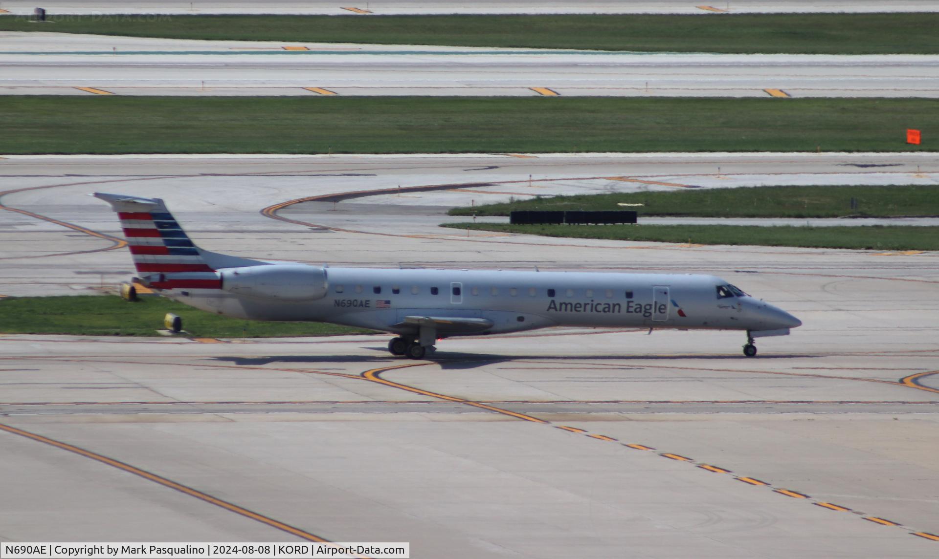 N690AE, 2004 Embraer ERJ-145LR (EMB-145LR) C/N 14500858, EMB-145LR