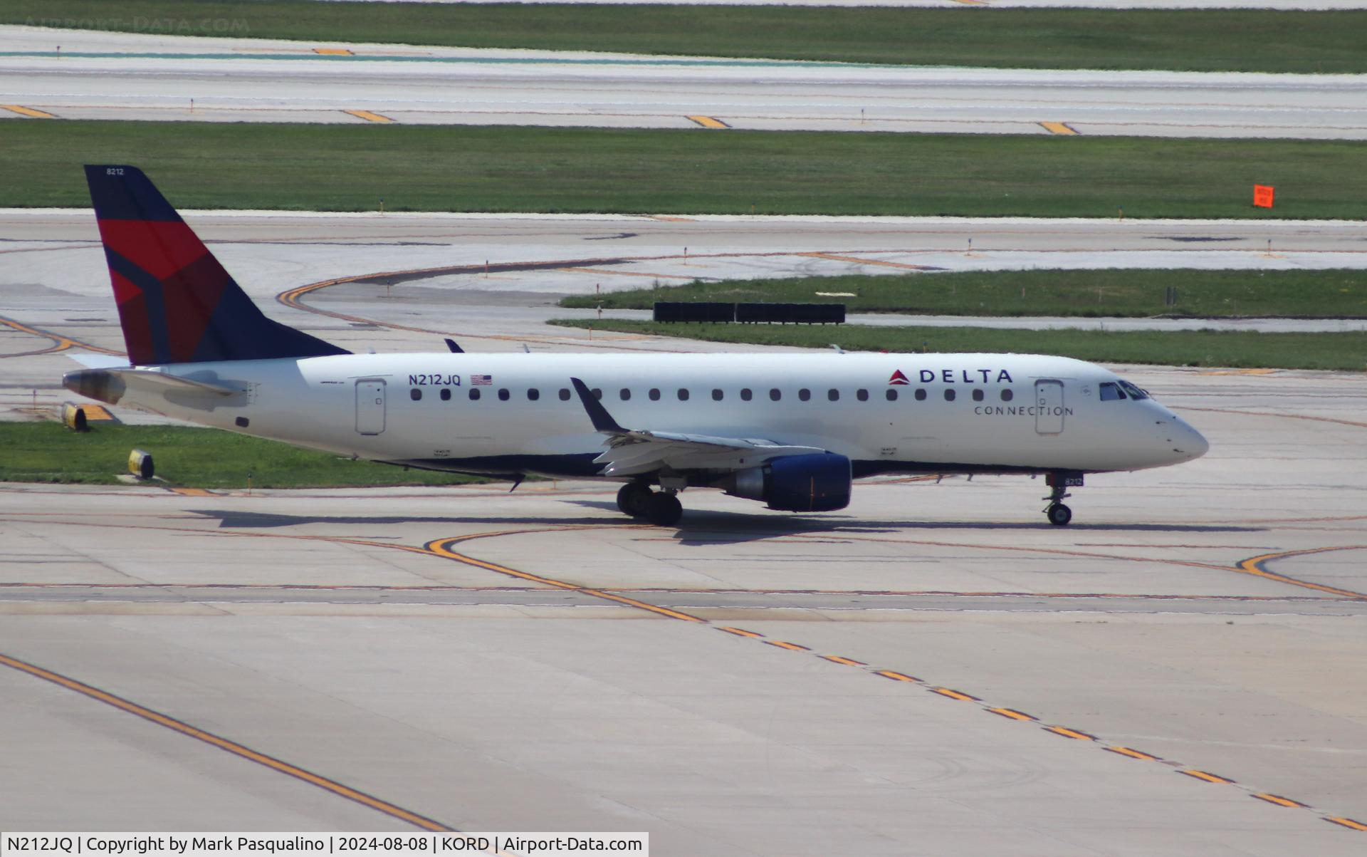 N212JQ, 2008 Embraer 175LR (ERJ-170-200LR) C/N 17000264, ERJ-170-200LR
