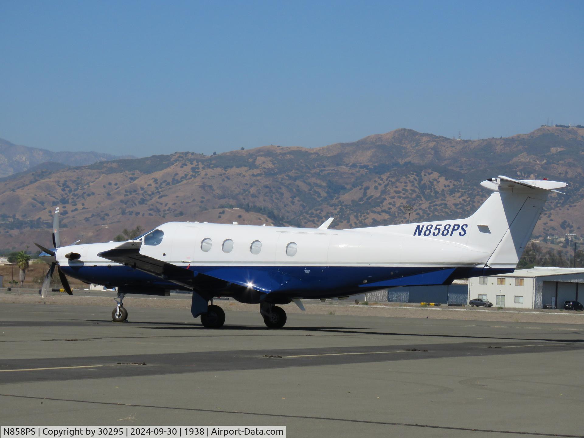 N858PS, 2010 Pilatus PC-12/47E C/N 1212, Parked