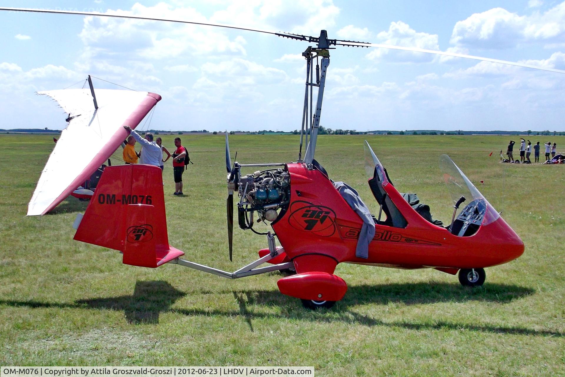OM-M076, Halley Apollo Gyro AG-1, LHDV - Dunaújváros-Kisapostag Airport, Hungary