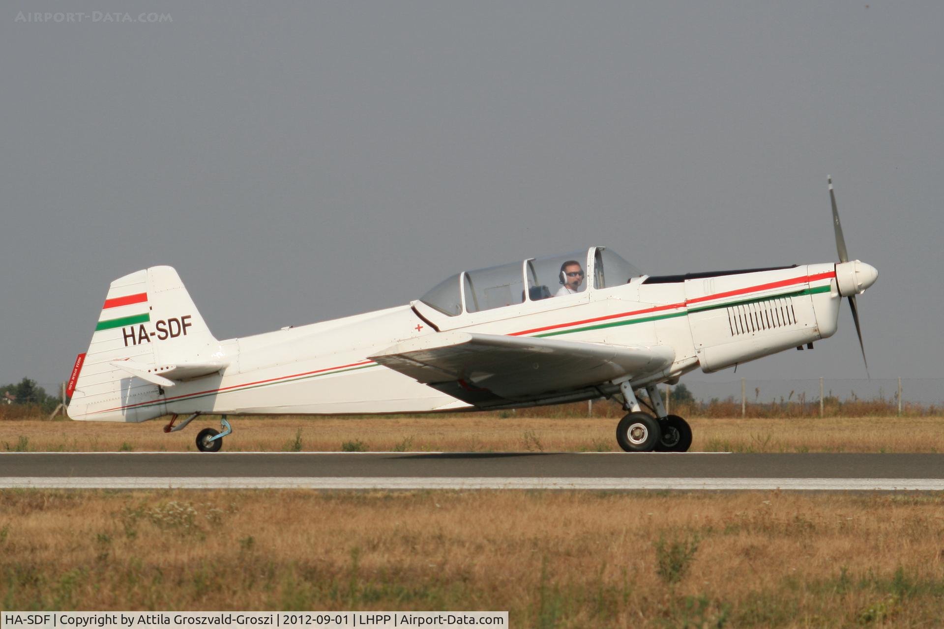 HA-SDF, 1977 Zlin Z-726 Universal C/N 1358, LHPP - Pécs-Pogány Airport, Hungary