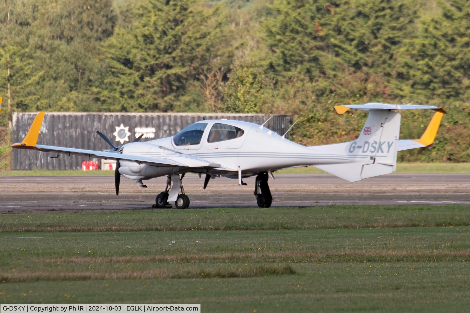 G-DSKY, 2005 Diamond DA-42 Twin Star C/N 42.084, G-DSKY 2005 Diamond Aircraft DA 42 Twin Star Blackbushe 03.10.24