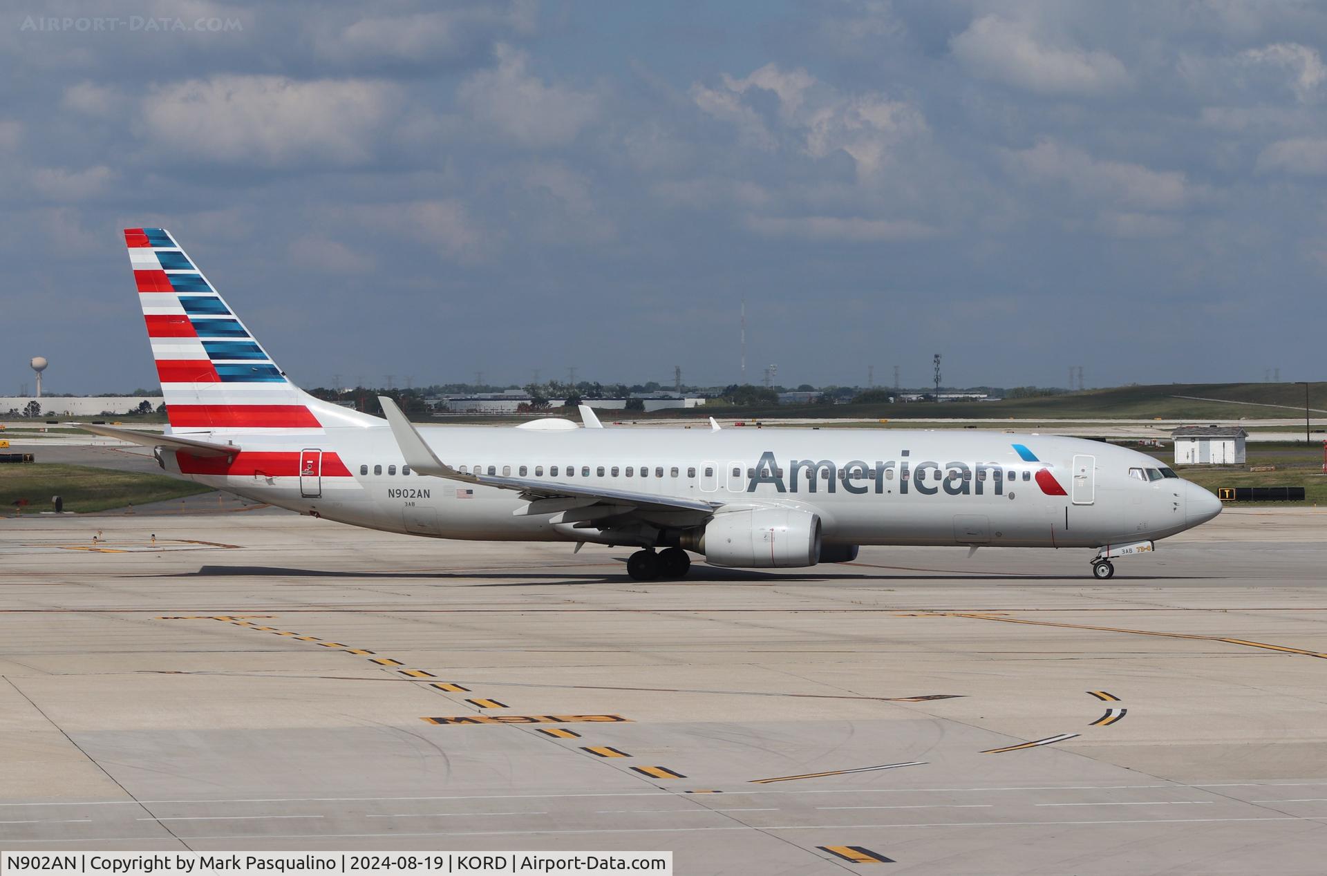 N902AN, 1999 Boeing 737-823 C/N 29504, Boeing 737-823