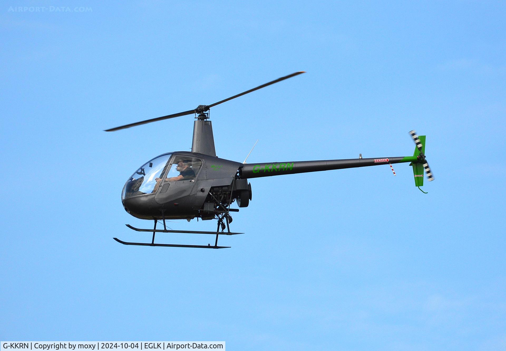 G-KKRN, 1989 Robinson R22 Beta C/N 1201, Robinson R22 Beta at Blackbushe.