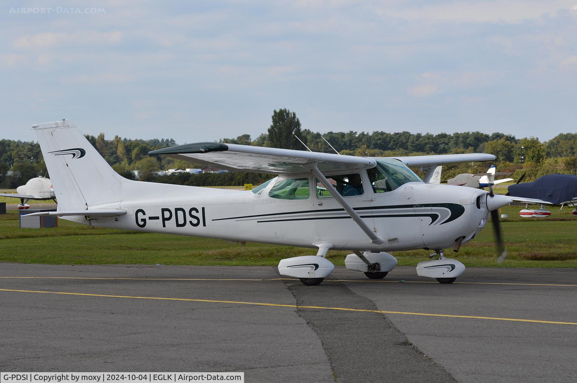 G-PDSI, 1978 Cessna 172N C/N 172-70420, Cessna 172N Skyhawk at Blackbushe. Ex N739BU