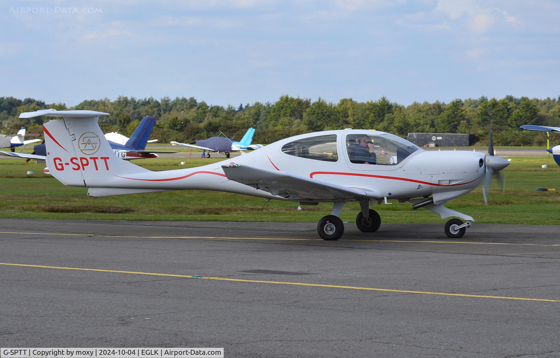 G-SPTT, 2006 Diamond DA-40D Diamond Star C/N D4.249, Diamond DA-40D at Blackbushe.