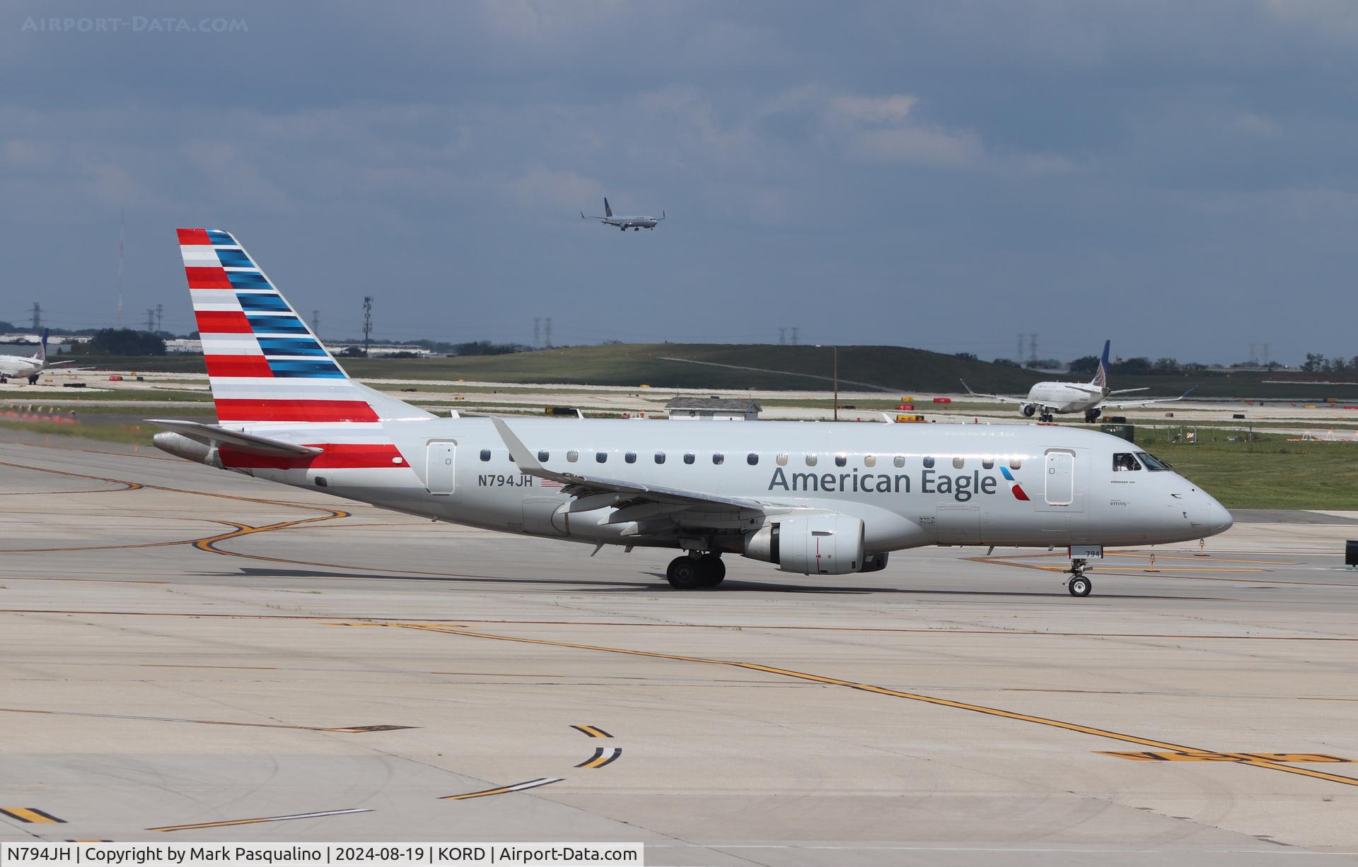N794JH, 2005 Embraer 170LR (ERJ-170-100SE) C/N 17000066, ERJ-170-100SE