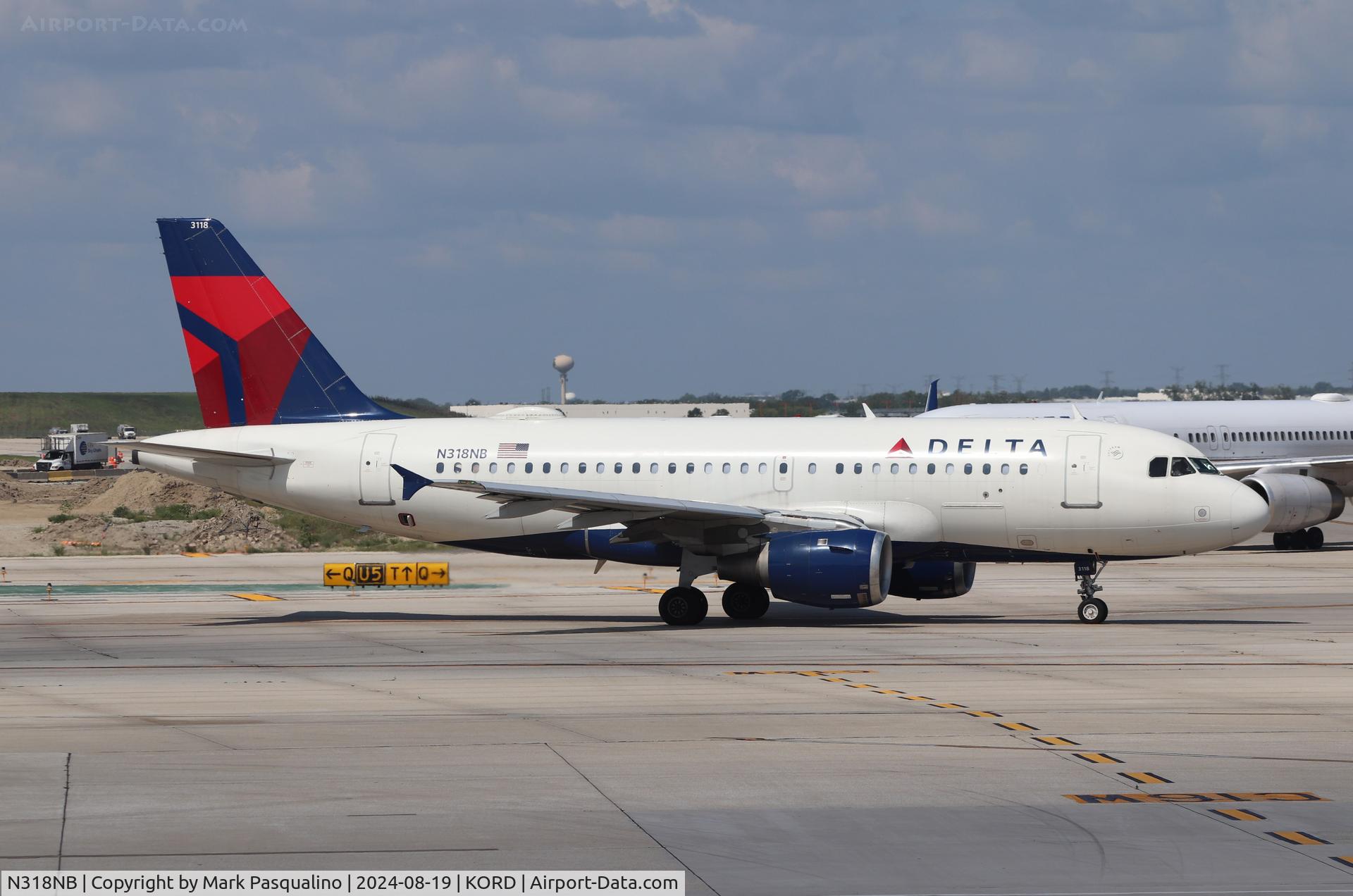 N318NB, 2000 Airbus A319-114 C/N 1325, Airbus A319-114