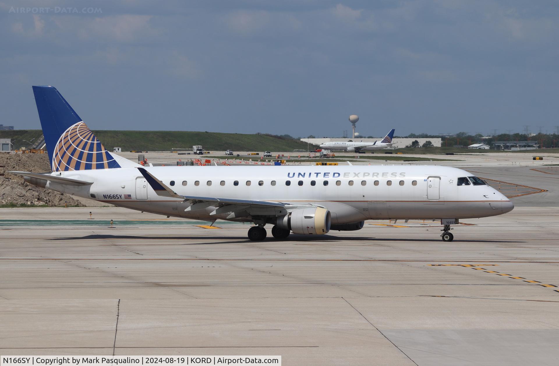 N166SY, 2016 Embraer 175LR (ERJ-170-200LR) C/N 17000615, ERJ-170-200LR
