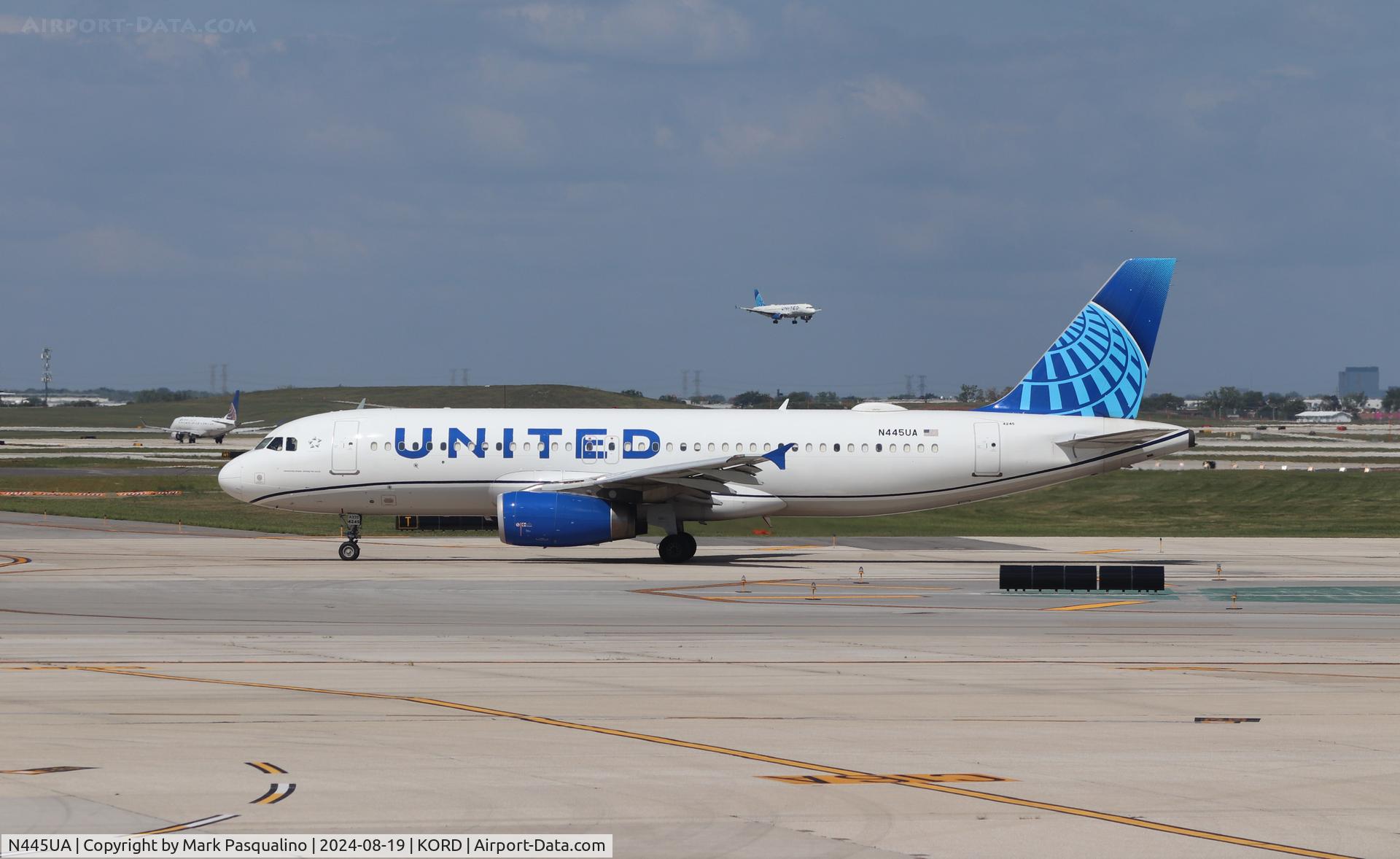 N445UA, 1998 Airbus A320-232 C/N 826, Airbus A320-232