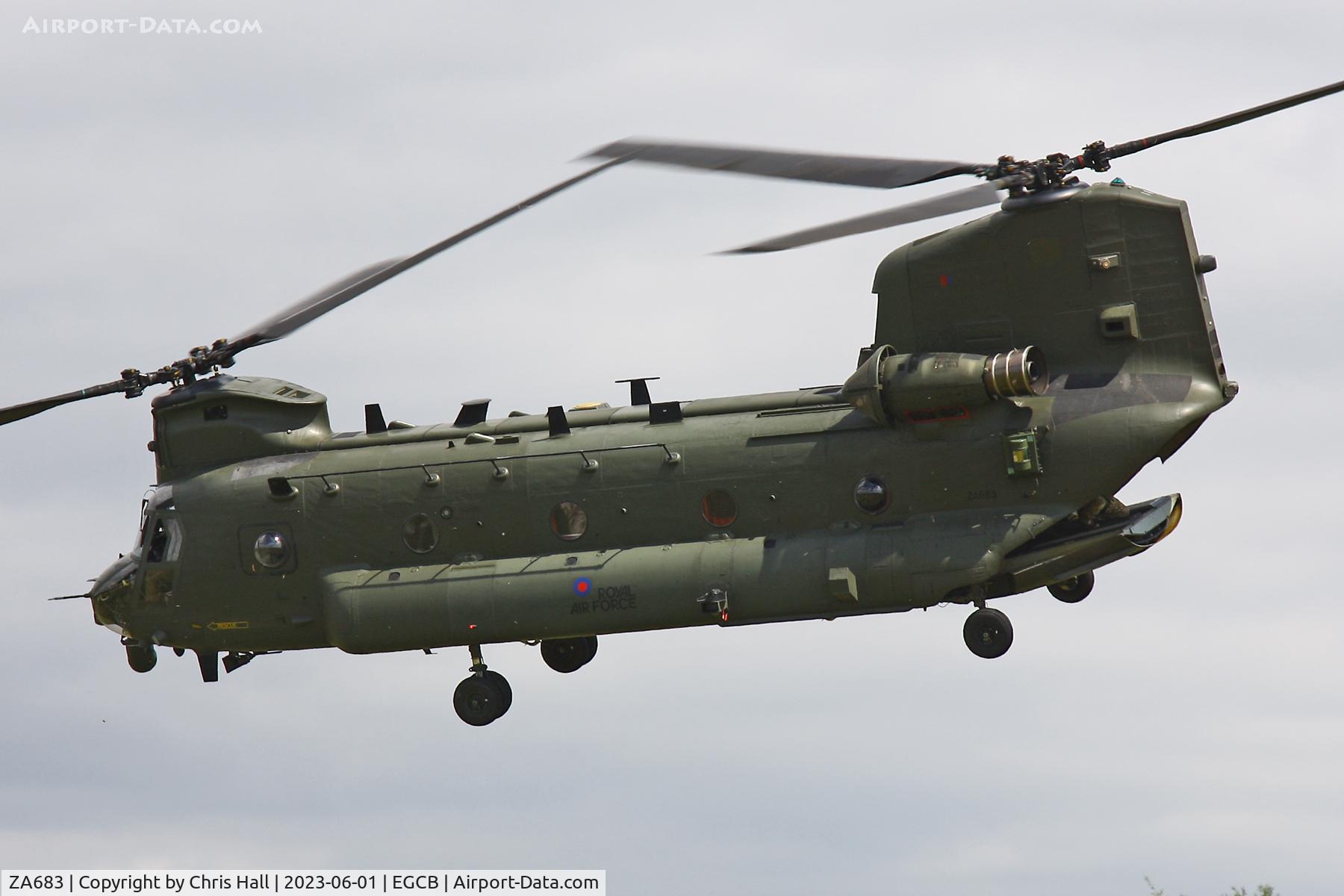 ZA683, Boeing Vertol Chinook HC.6A C/N MA014/M7031, Barton