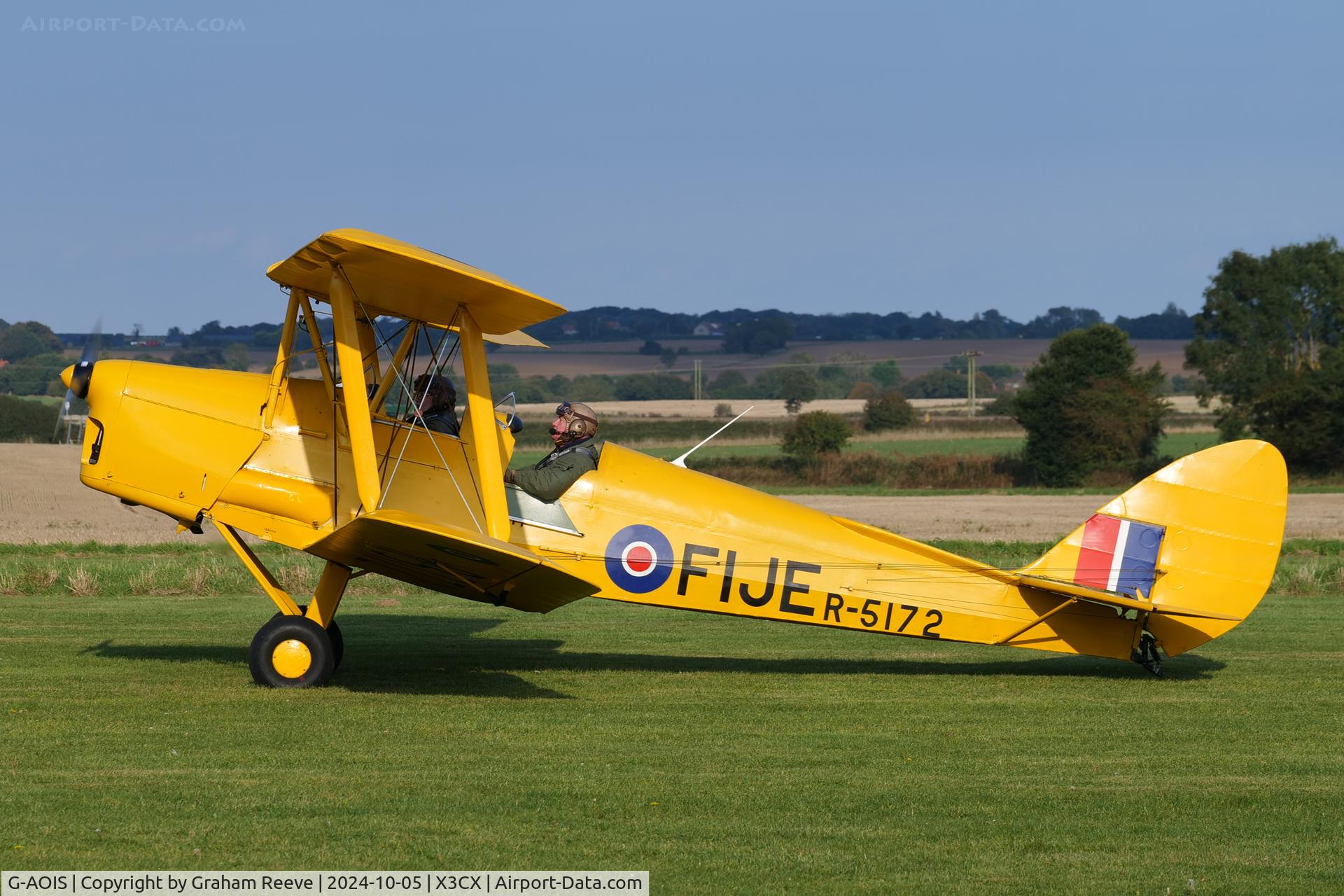 G-AOIS, 1939 De Havilland DH-82A Tiger Moth II C/N 83034, Departing from Northrepps.