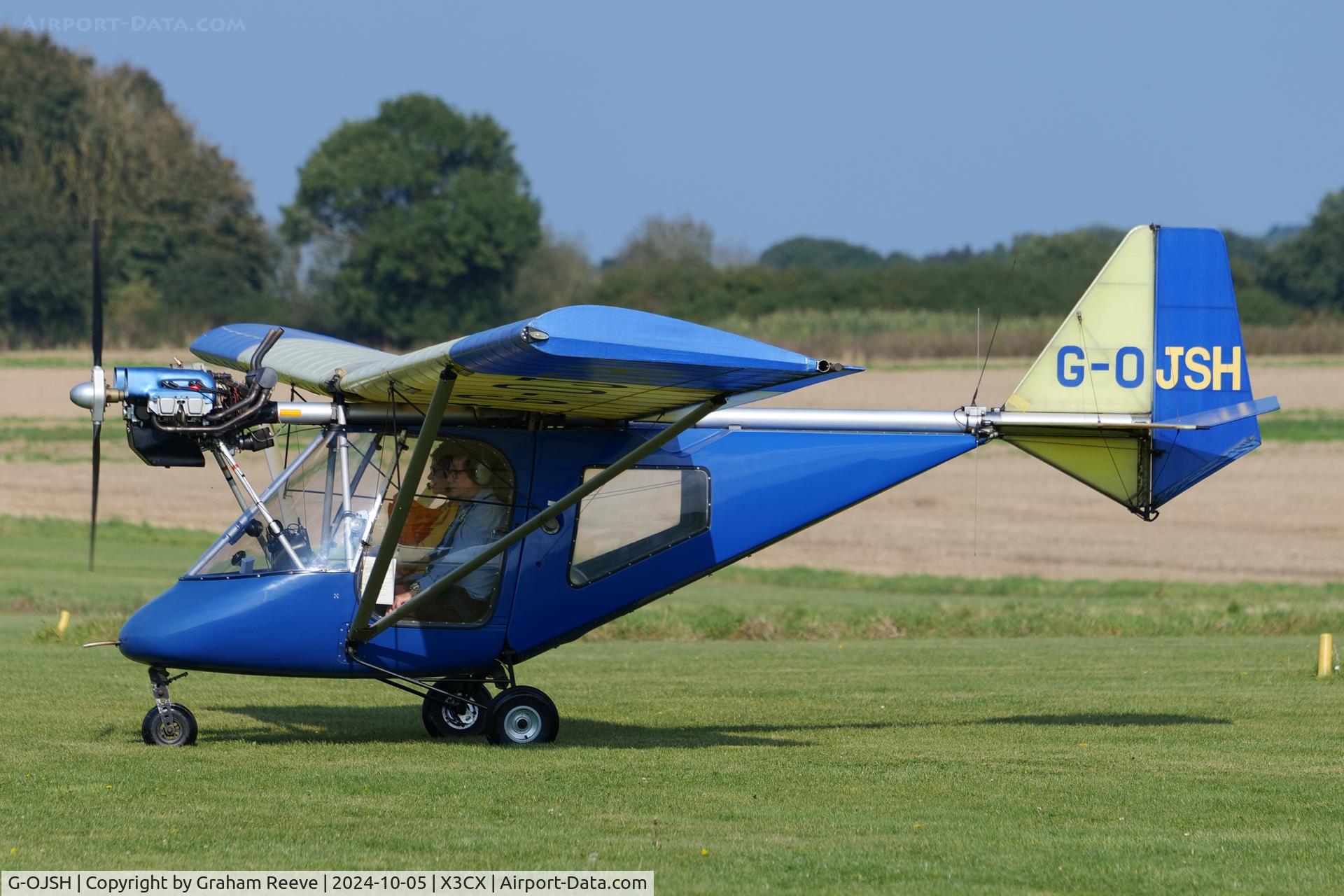G-OJSH, 2001 Thruster T600N 450 C/N 0061-T600N-052, Just landed at Northrepps.