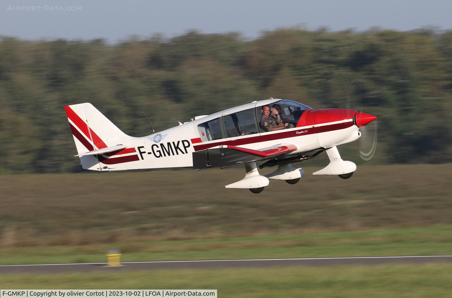 F-GMKP, Robin DR-400-120 Dauphin 2+2 C/N 2182, 2023 airshow