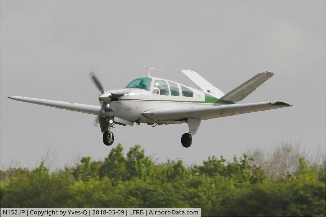 N152JP, 1966 Beech V35 Bonanza C/N D-8322, Beech V35 Bonanza, On final rwy 25L, Brest-Bretagne airport (LFRB-BES)