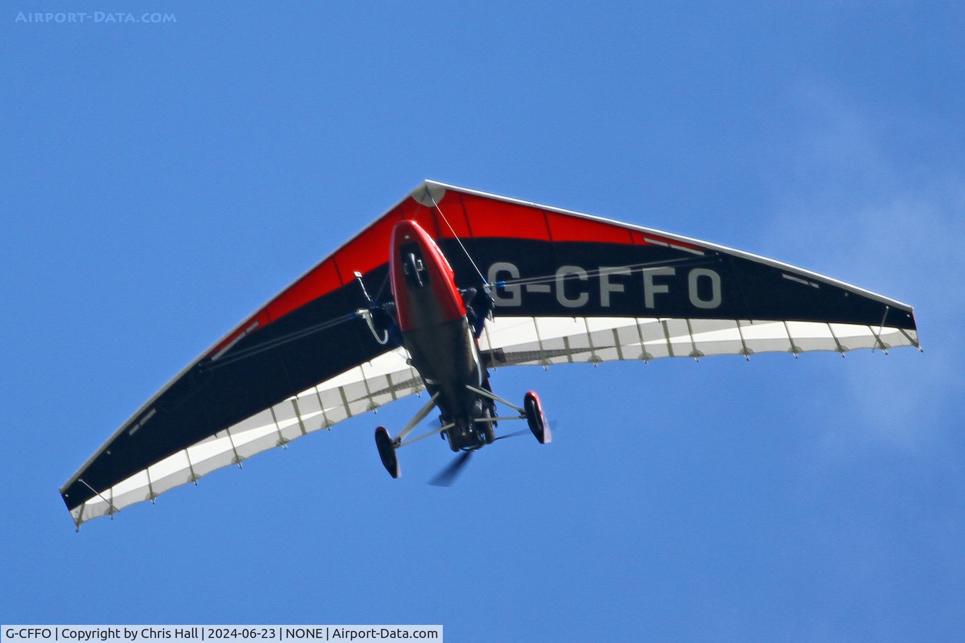 G-CFFO, 2008 P&M Aviation Quik GT450 C/N 8361, over Oulton Park race course