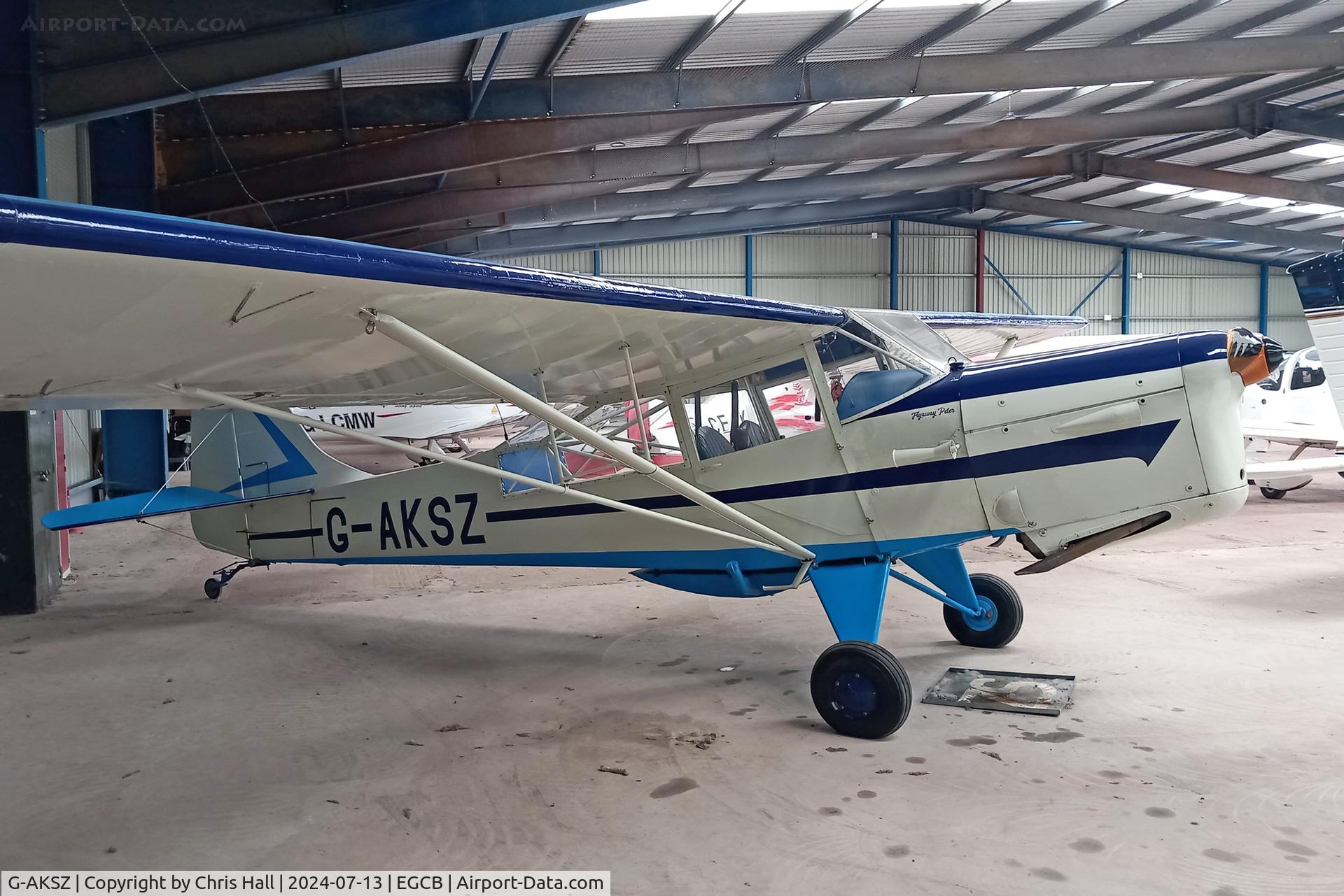 G-AKSZ, 1945 Taylorcraft J Auster 5 C/N 1503, Barton