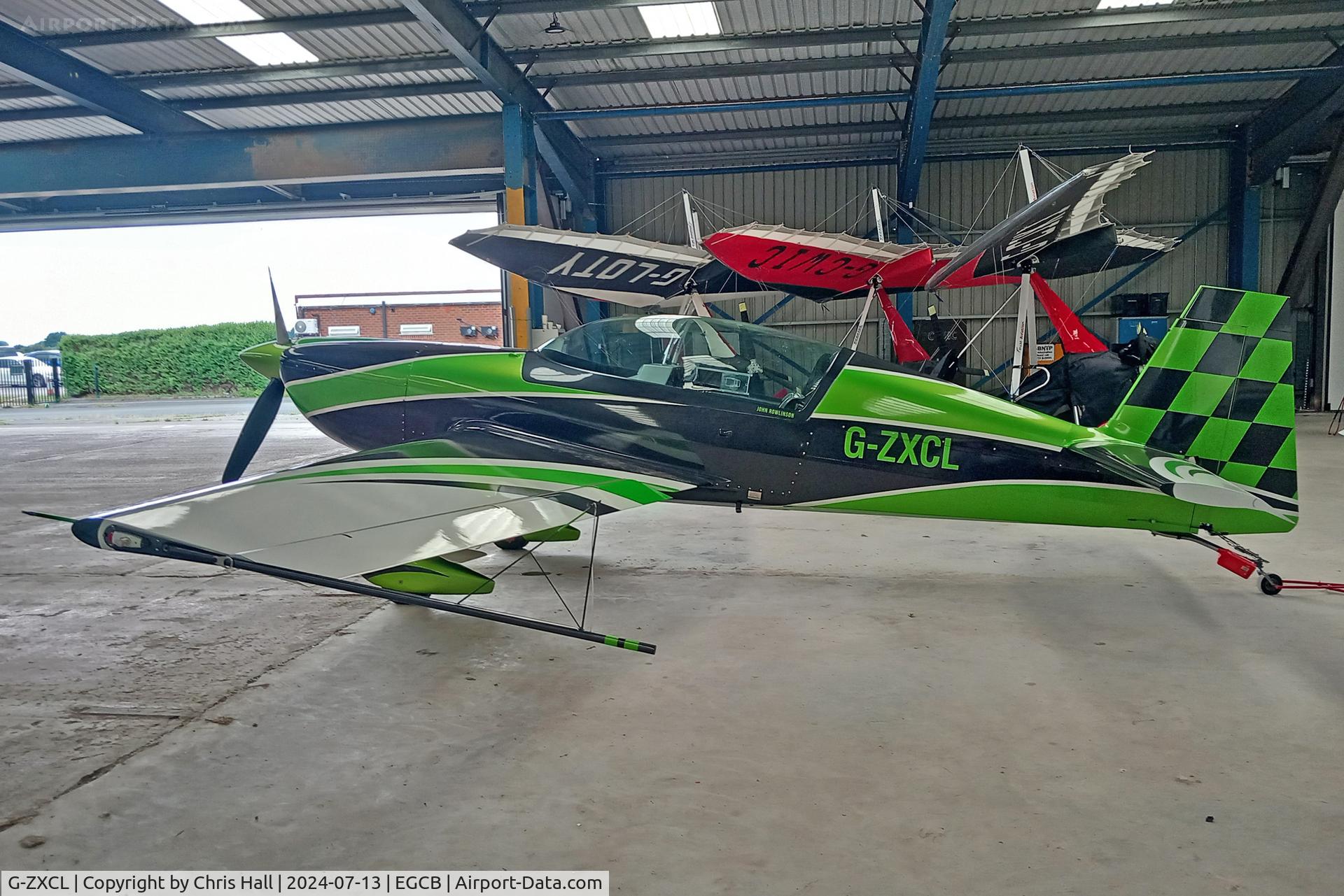 G-ZXCL, 2006 Extra EA-300L C/N 1223, Barton