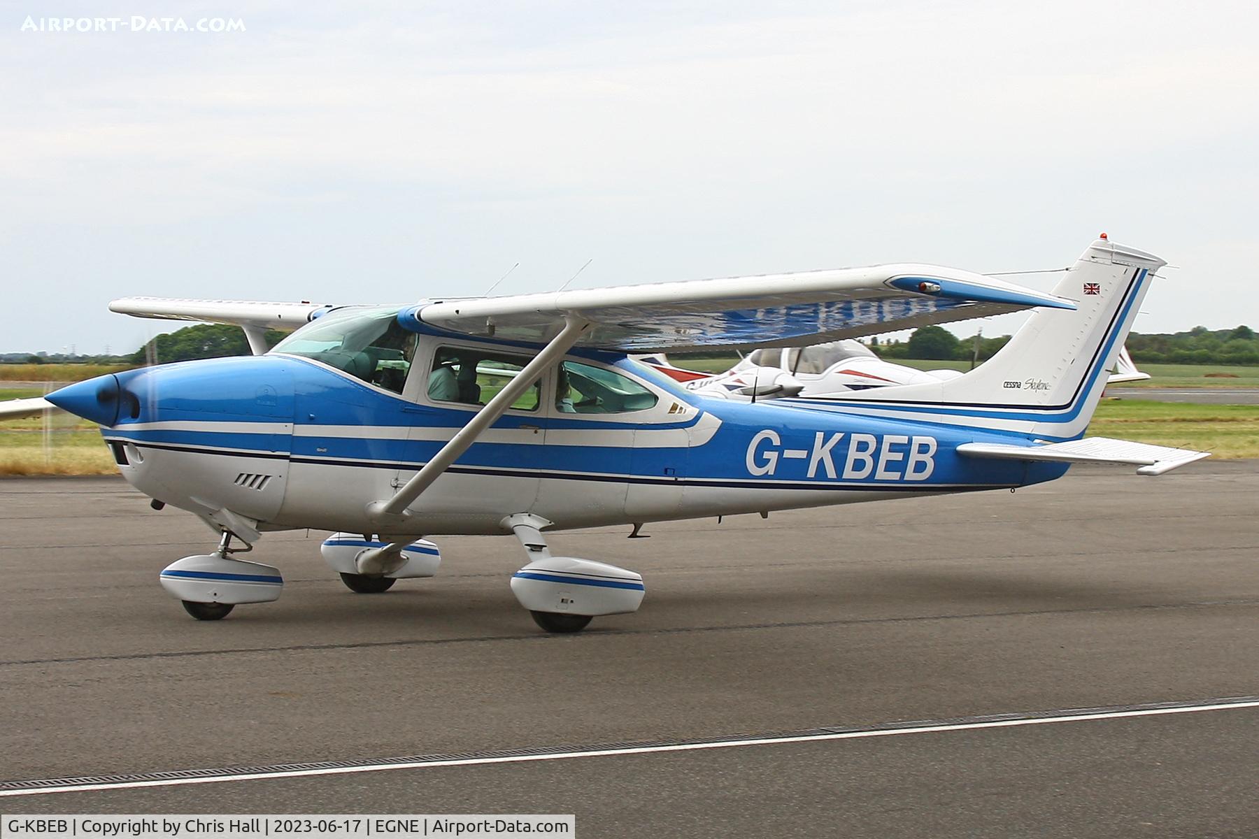 G-KBEB, 1974 Cessna 182P Skylane C/N 18262728, Gamston