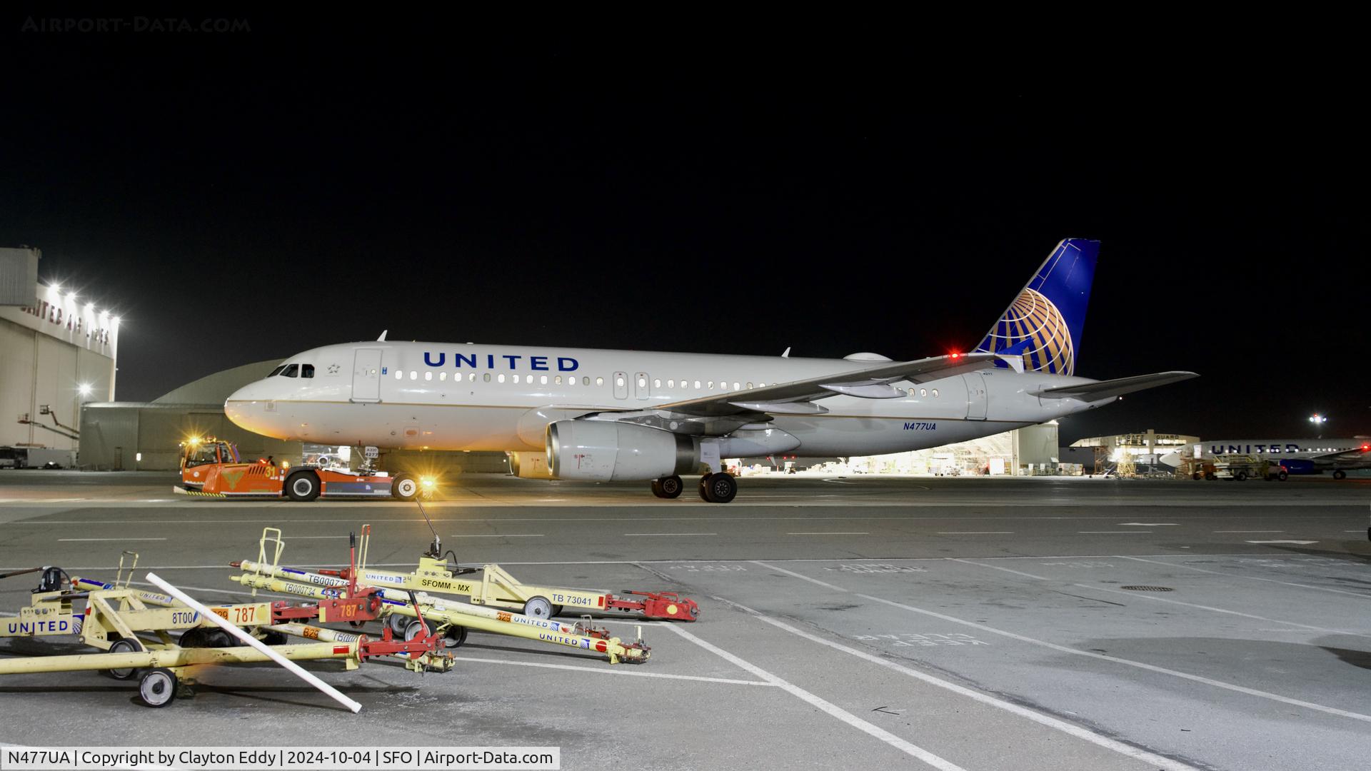 N477UA, 2001 Airbus A320-232 C/N 1514, SFO 2024.