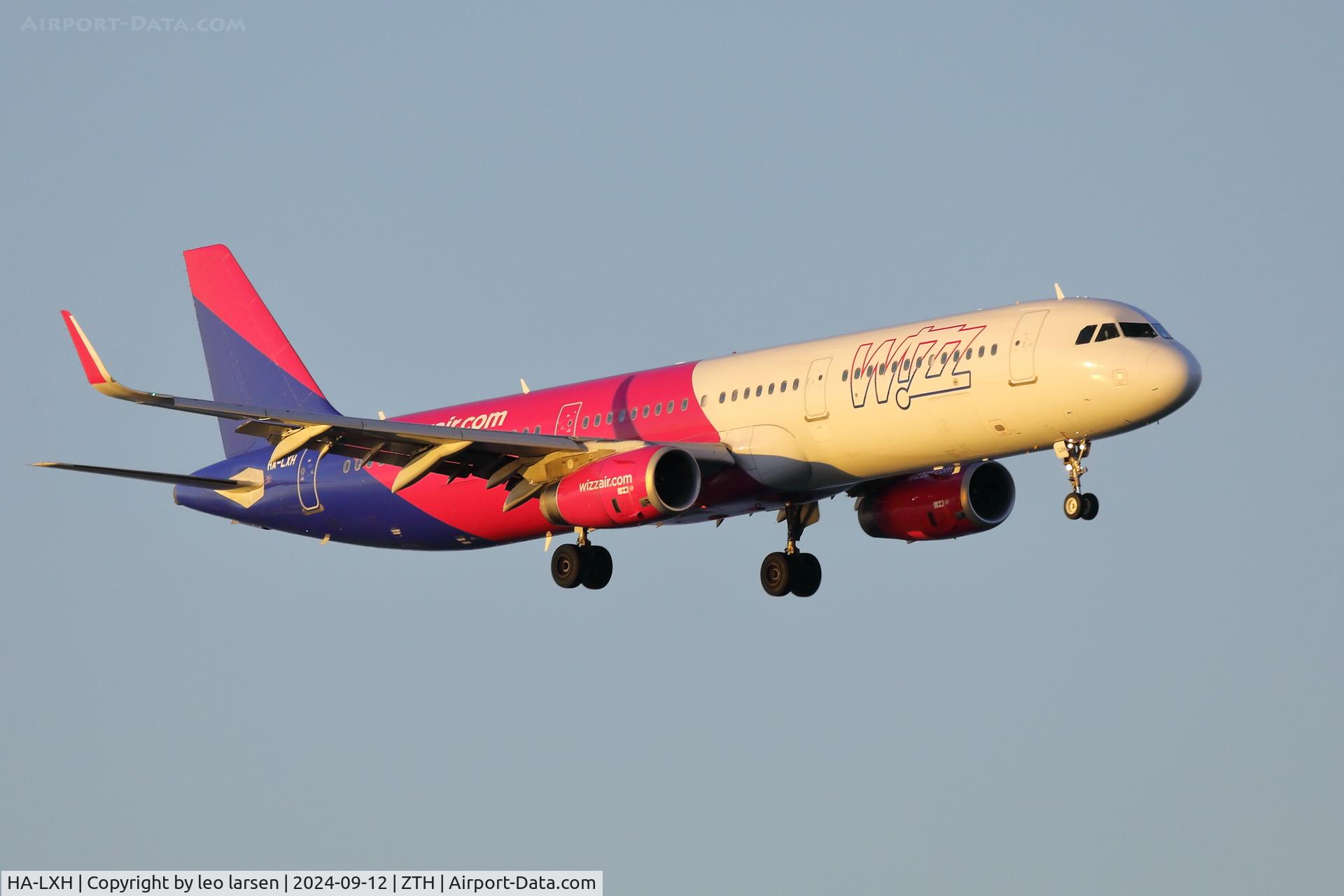 HA-LXH, 2016 Airbus A321-231 C/N 7217, Zakynthos 12.9.2024