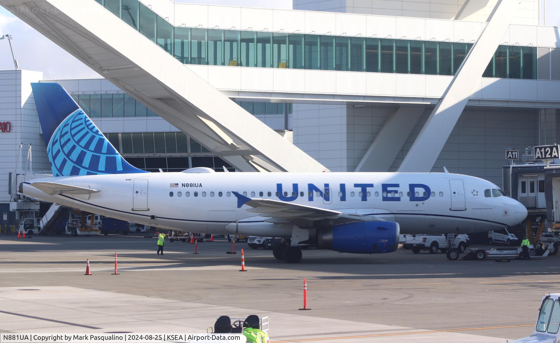 N881UA, 2005 Airbus A319-132 C/N 2435, Airbus A319-132