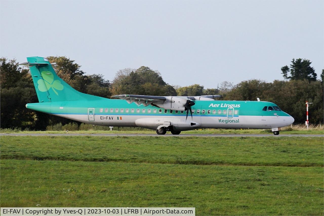 EI-FAV, 2013 ATR 72-600 (72-212A) C/N 1105, ATR 72-600, Taxiing rwy 25L, Brest-Bretagne airport (LFRB-BES)