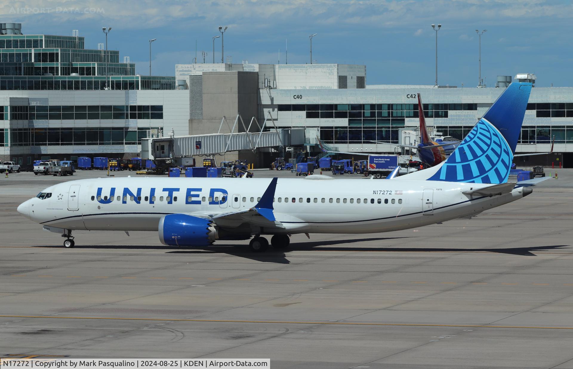 N17272, 2022 Boeing 737-8 MAX C/N 67527, Boeing 737-8 MAX